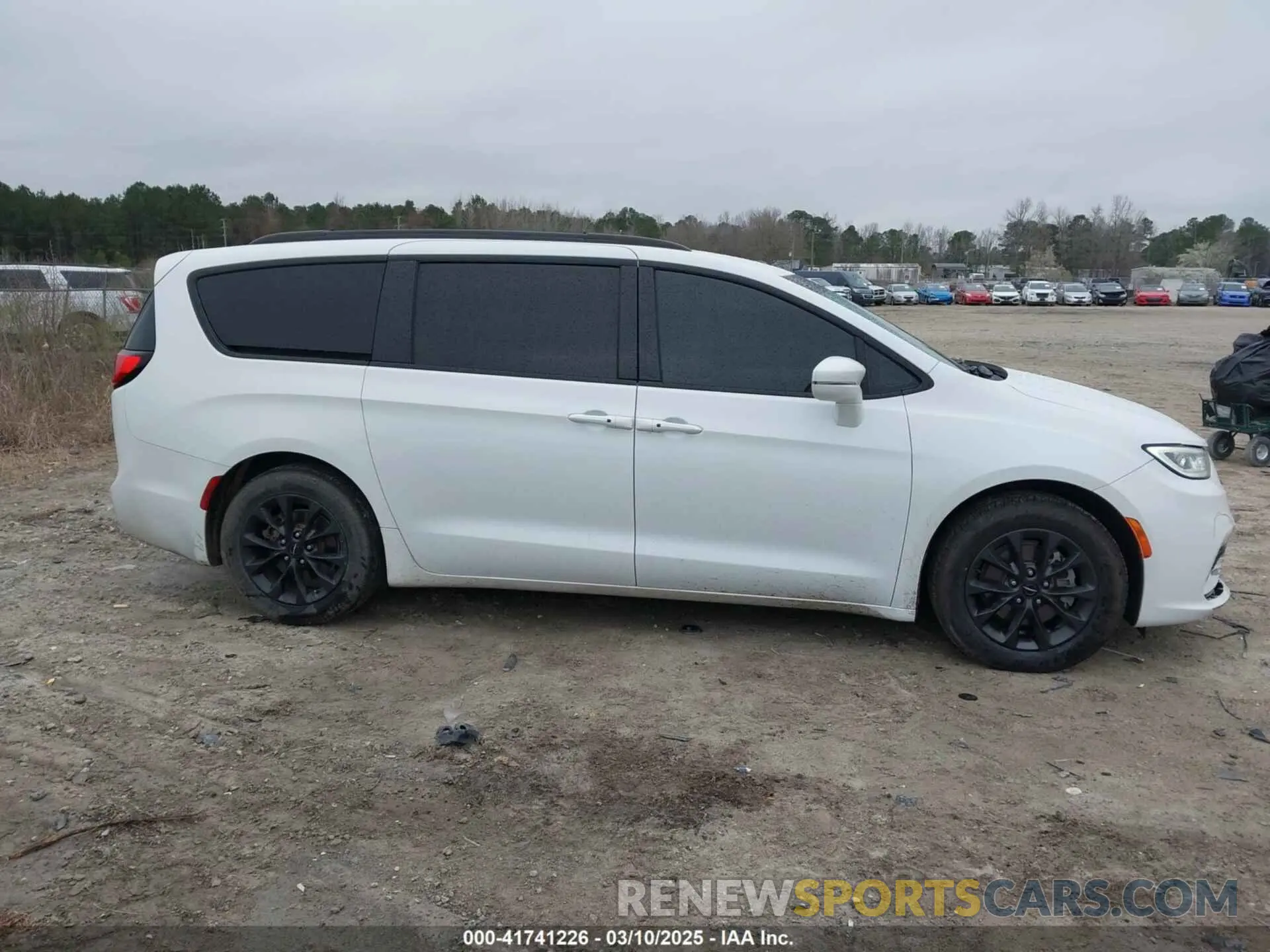 13 fotografías del automóvil dañado 2C4RC1FG3MR517118 CHRYSLER PACIFICA 2021