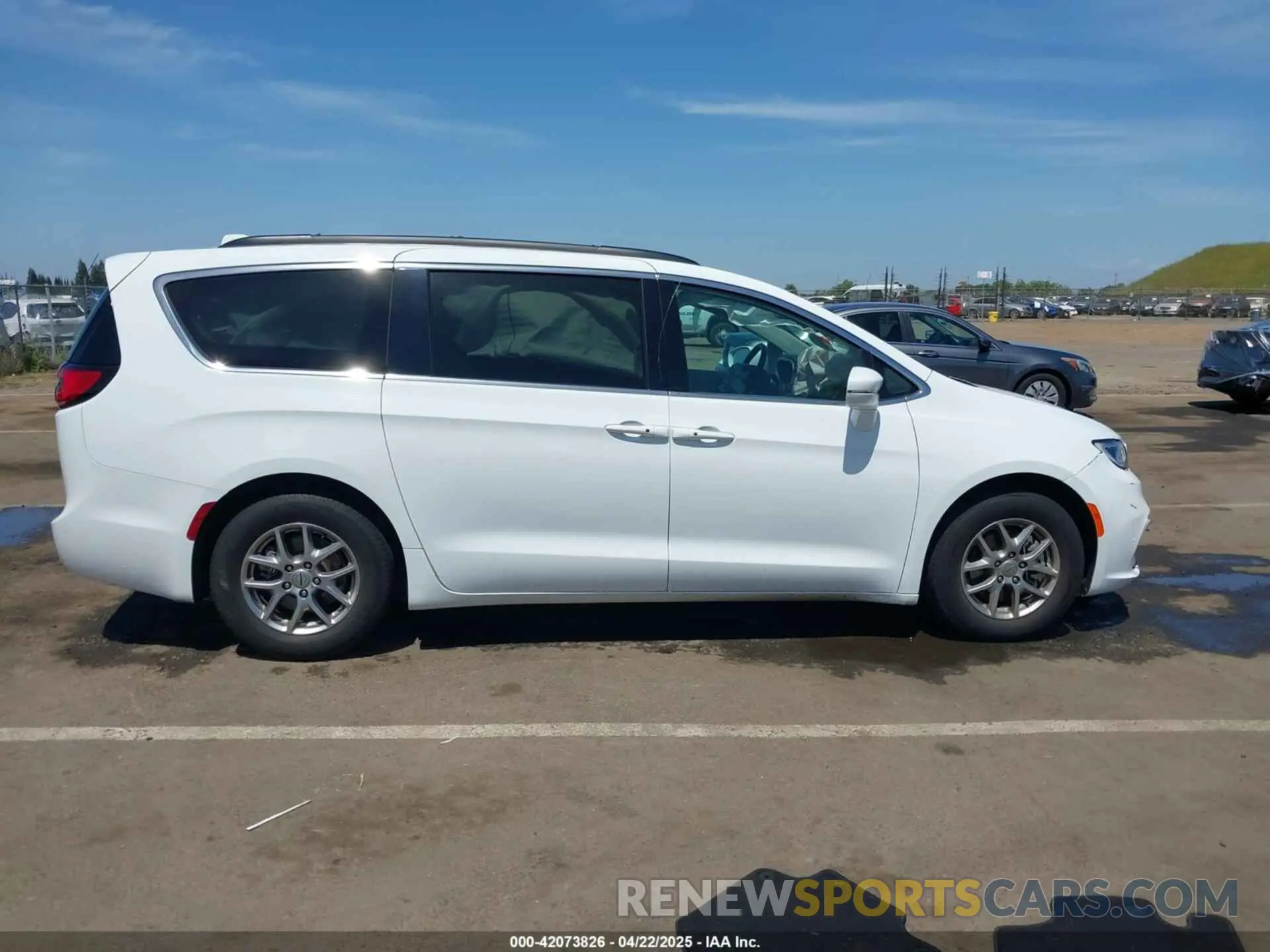 13 fotografías del automóvil dañado 2C4RC1FG3MR596158 CHRYSLER PACIFICA 2021