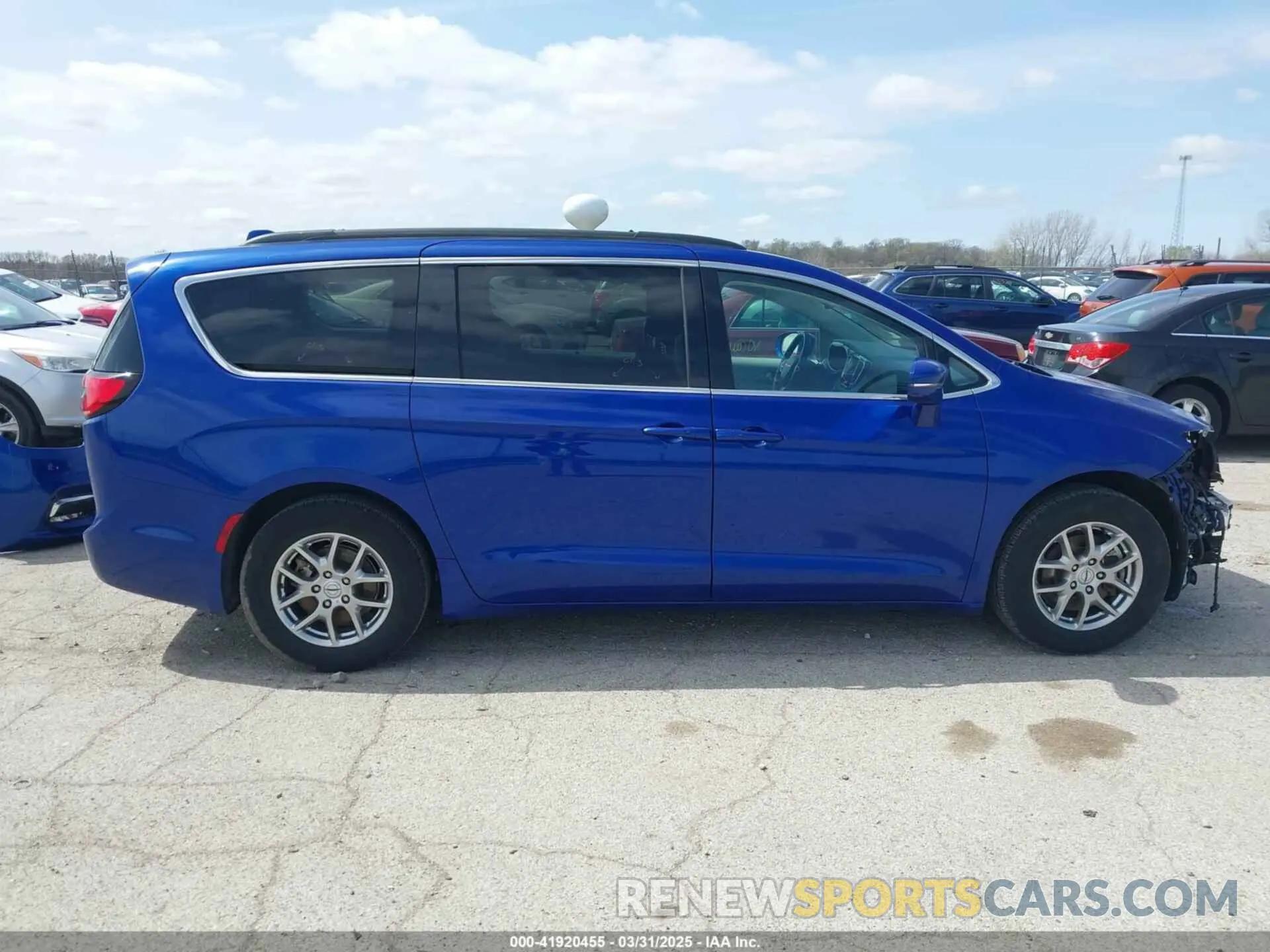 14 fotografías del automóvil dañado 2C4RC1FGXMR511624 CHRYSLER PACIFICA 2021