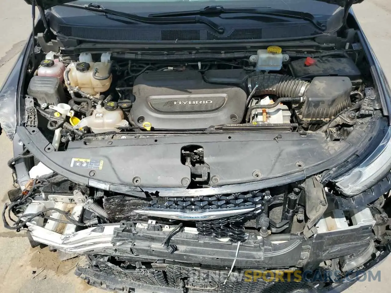 12 fotografías del automóvil dañado 2C4RC1L70MR599183 CHRYSLER PACIFICA 2021