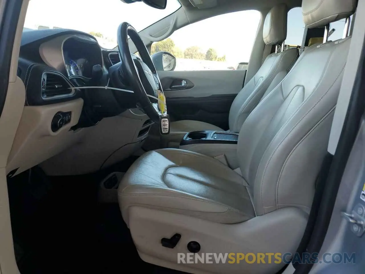 7 fotografías del automóvil dañado 2C4RC1L7XMR593911 CHRYSLER PACIFICA 2021