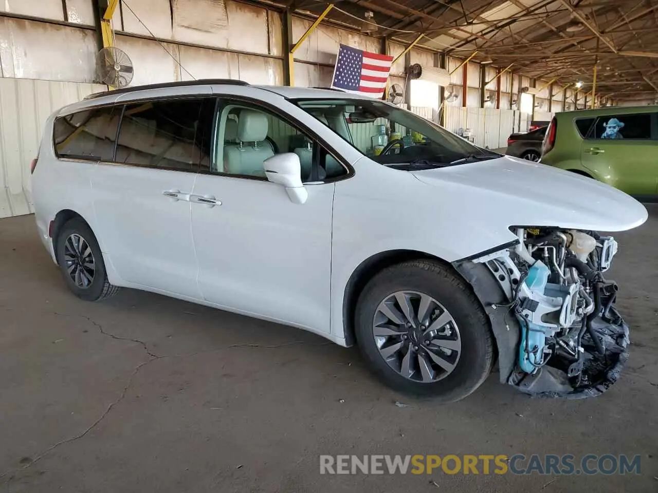 4 fotografías del automóvil dañado 2C4RC1L7XMR603269 CHRYSLER PACIFICA 2021