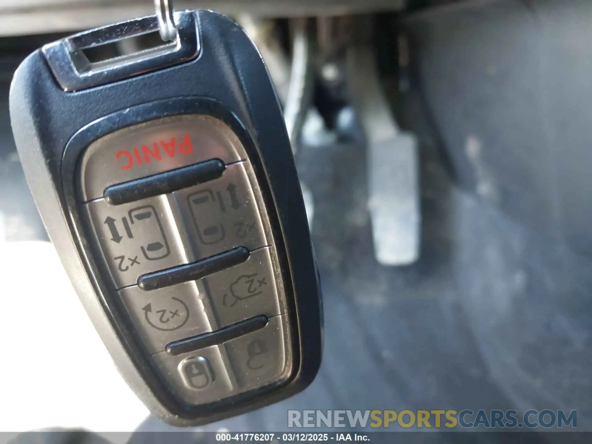 11 fotografías del automóvil dañado 2C4RC3FG1MR550842 CHRYSLER PACIFICA 2021