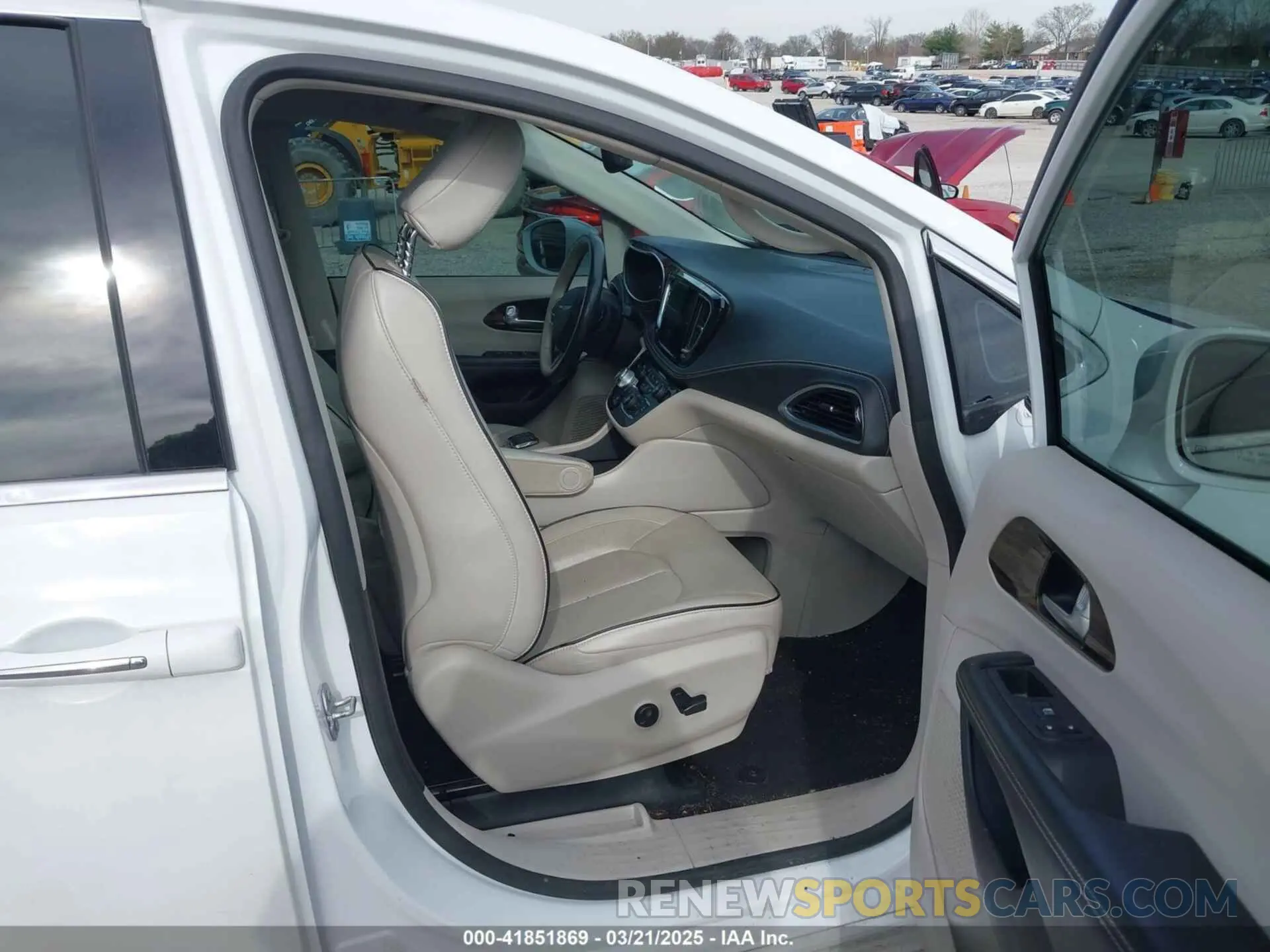 5 fotografías del automóvil dañado 2C4RC3GG2MR536964 CHRYSLER PACIFICA 2021