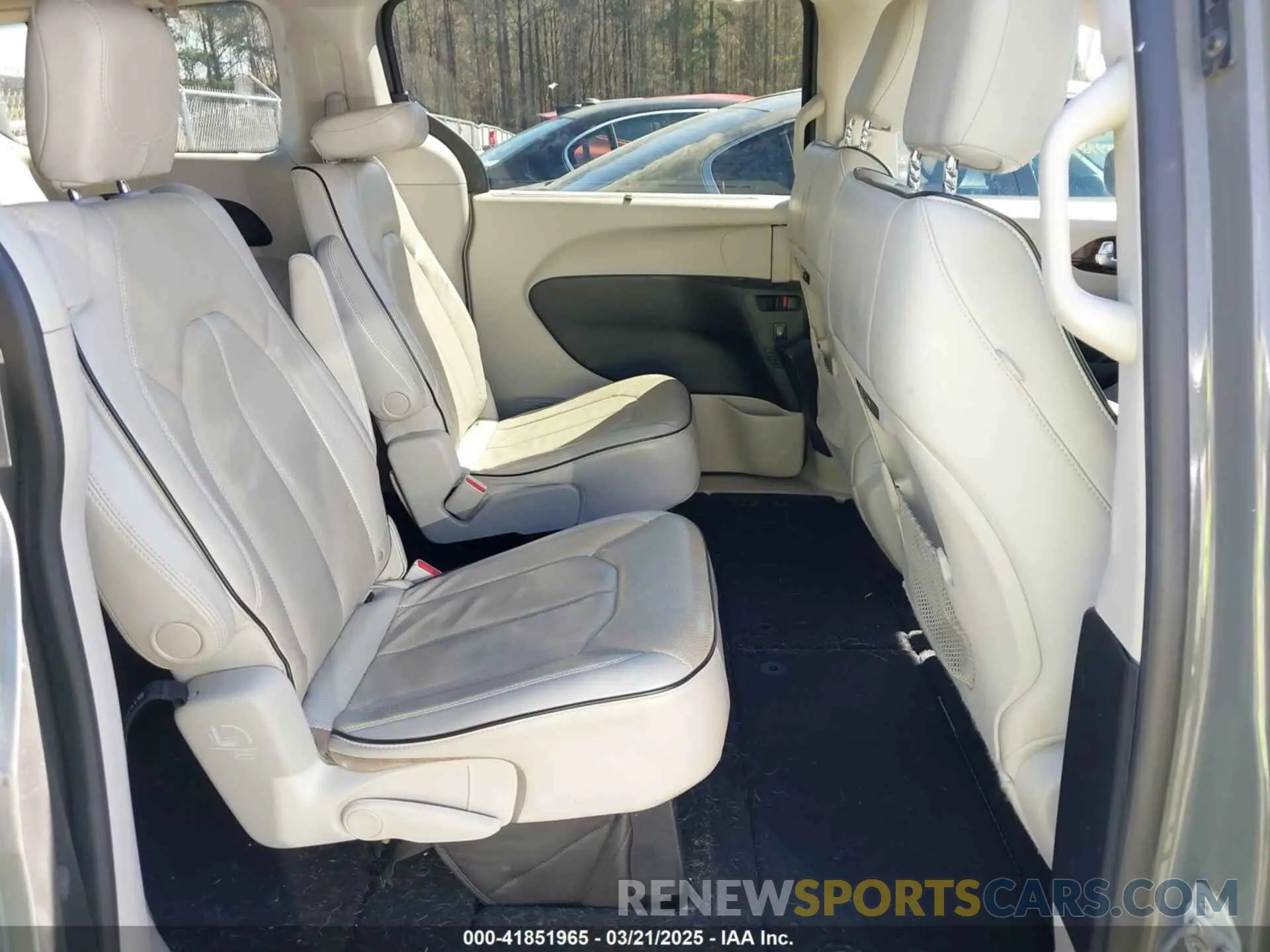 8 fotografías del automóvil dañado 2C4RC3GG3MR541011 CHRYSLER PACIFICA 2021