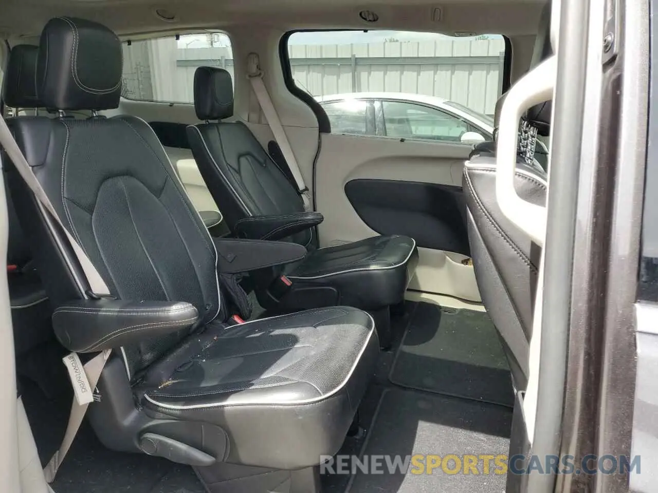 11 fotografías del automóvil dañado 2C4RC3GGXMR595485 CHRYSLER PACIFICA 2021