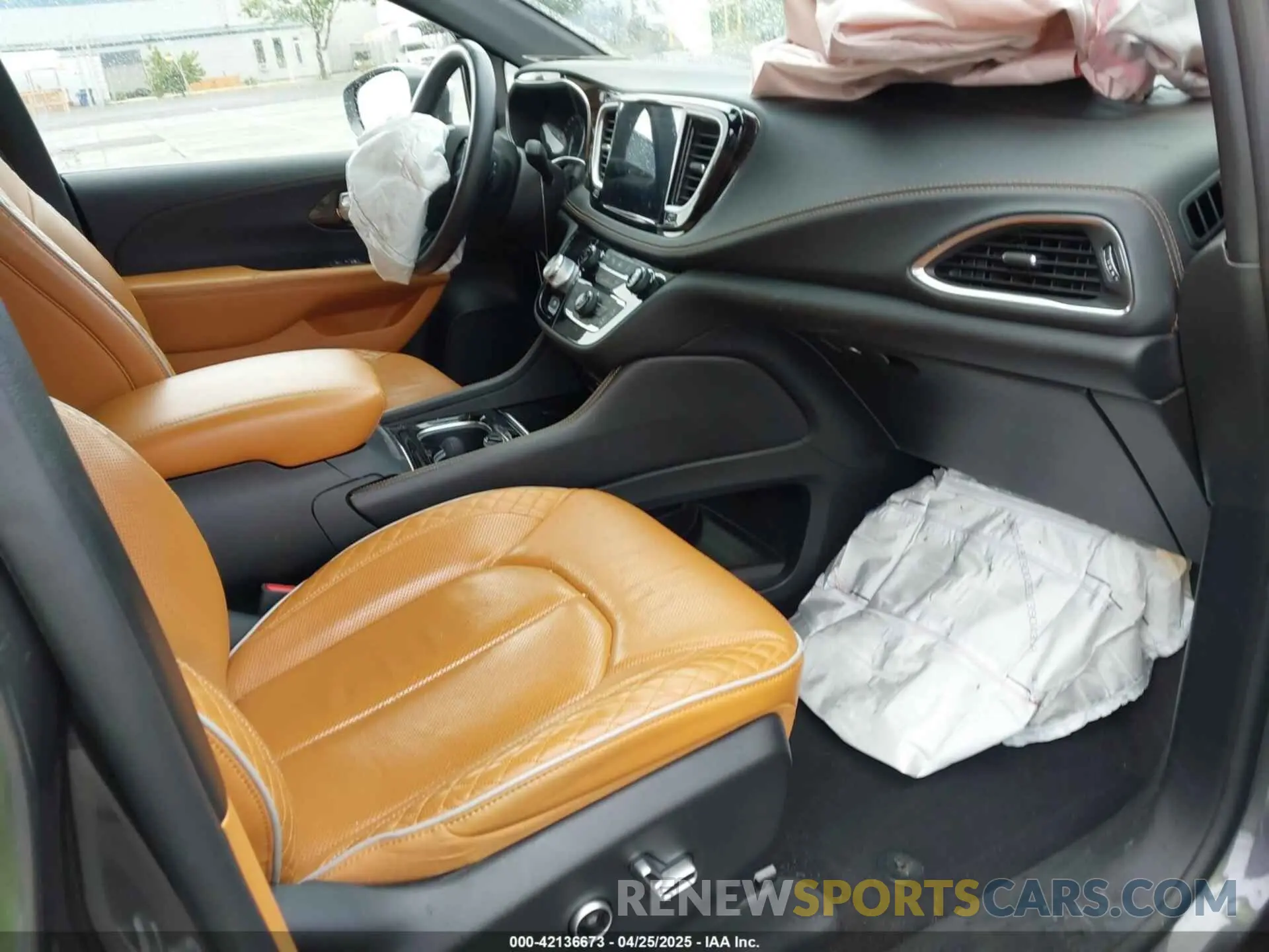 5 fotografías del automóvil dañado 2C4RC3PG5MR573202 CHRYSLER PACIFICA 2021