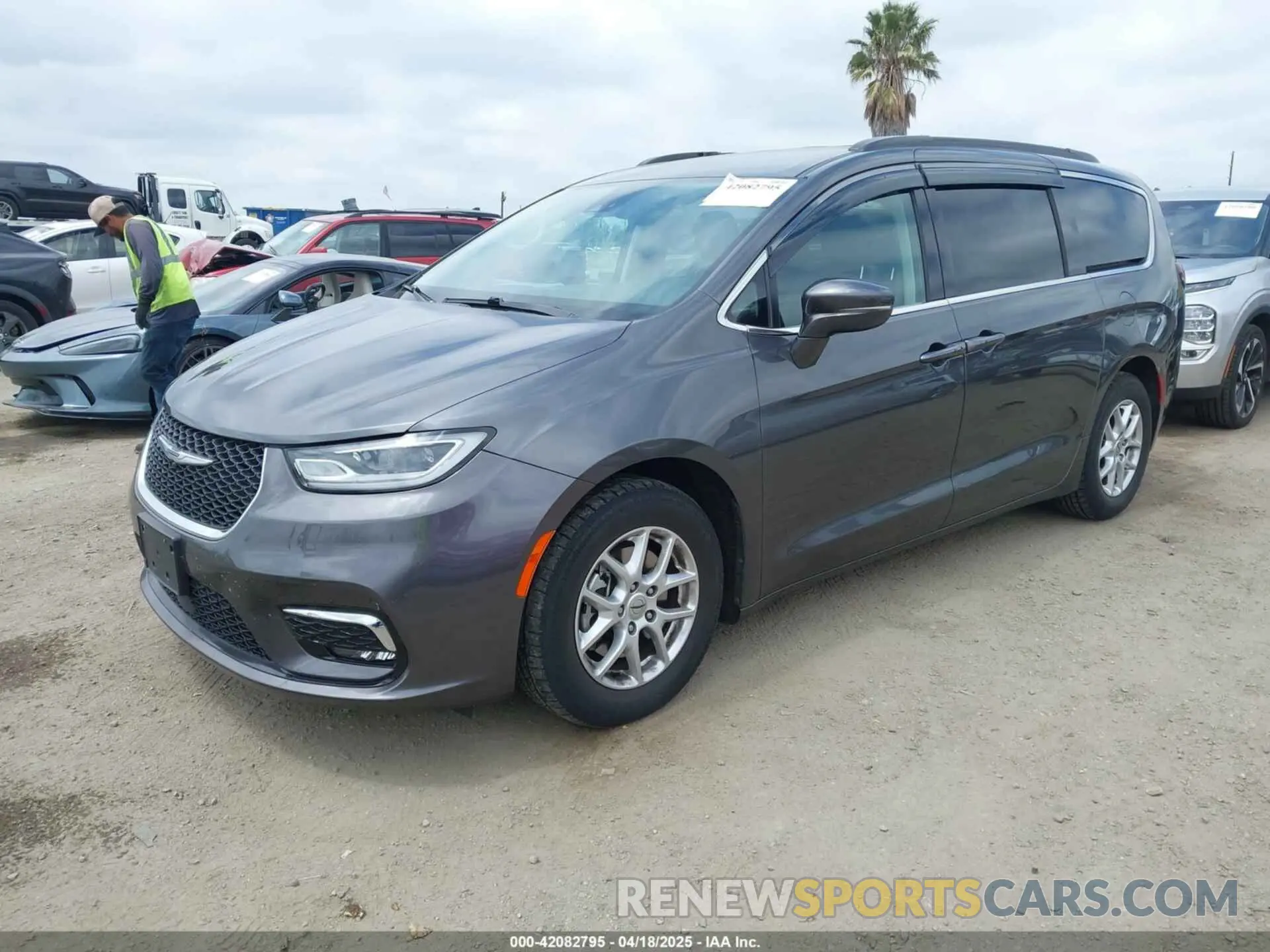 2 fotografías del automóvil dañado 2C4RC1BG0NR134194 CHRYSLER PACIFICA 2022