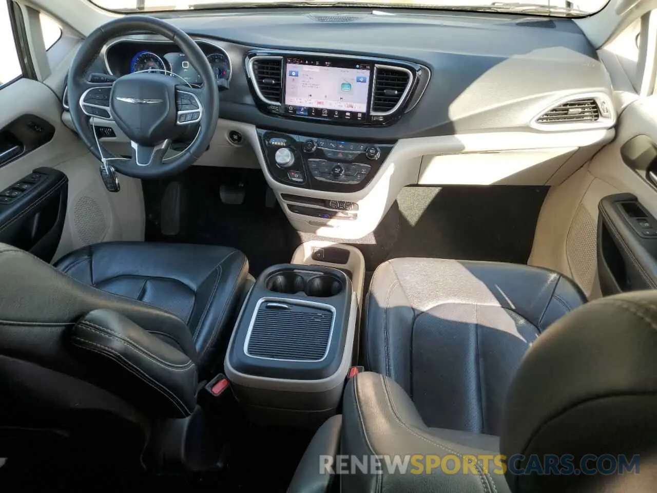 8 fotografías del automóvil dañado 2C4RC1BG0NR157555 CHRYSLER PACIFICA 2022