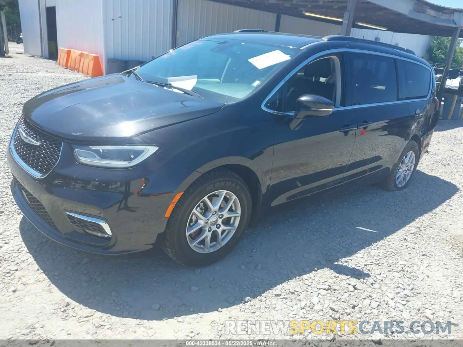 2 fotografías del automóvil dañado 2C4RC1BG1NR117291 CHRYSLER PACIFICA 2022
