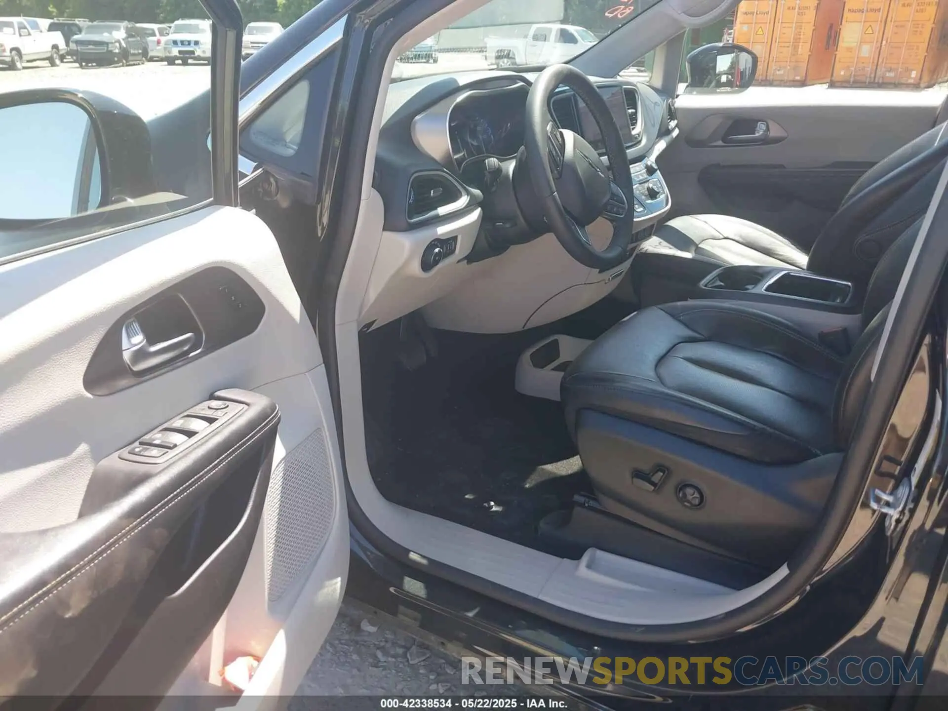 5 fotografías del automóvil dañado 2C4RC1BG1NR117291 CHRYSLER PACIFICA 2022