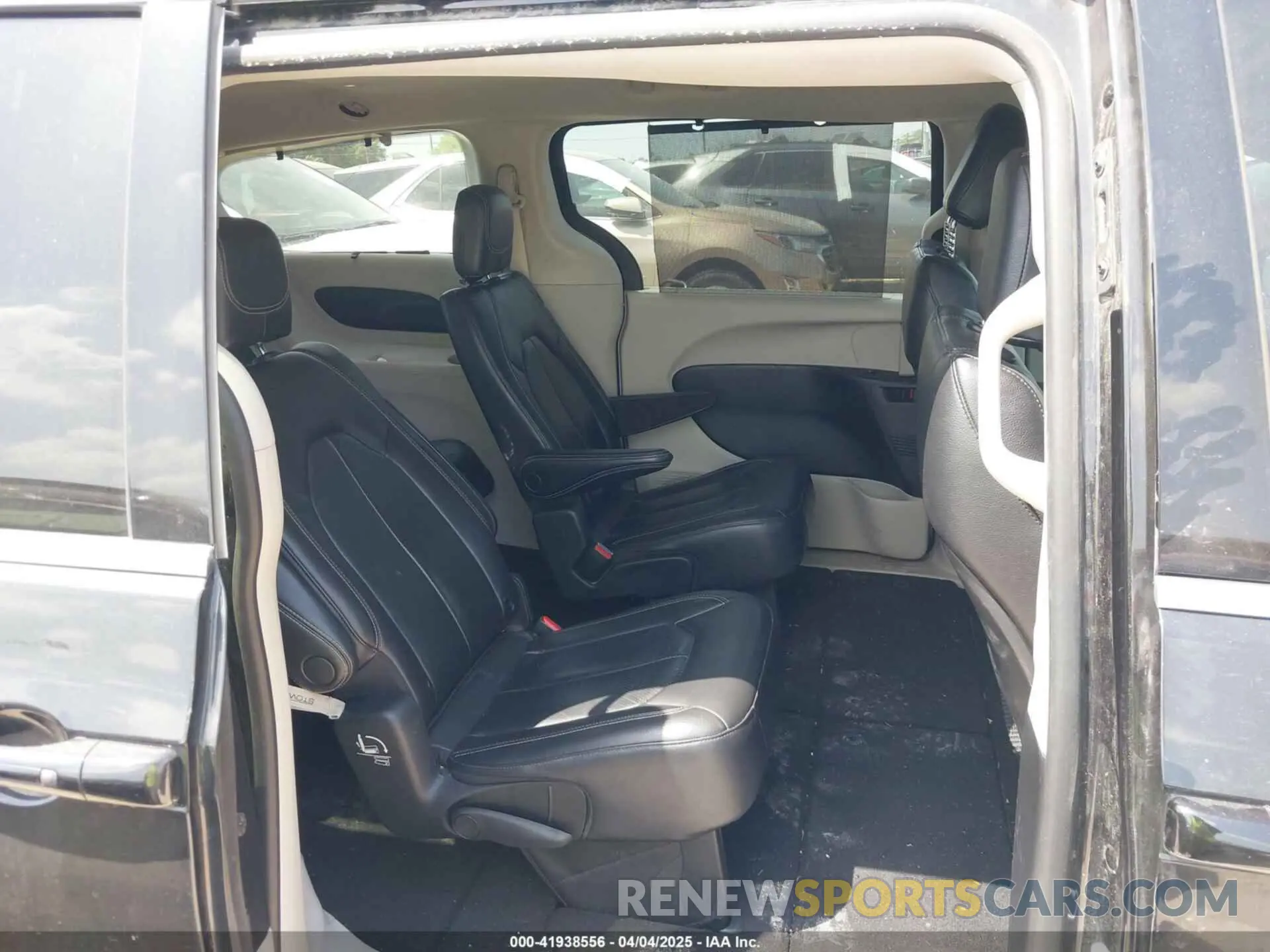 8 fotografías del automóvil dañado 2C4RC1BG2NR128980 CHRYSLER PACIFICA 2022
