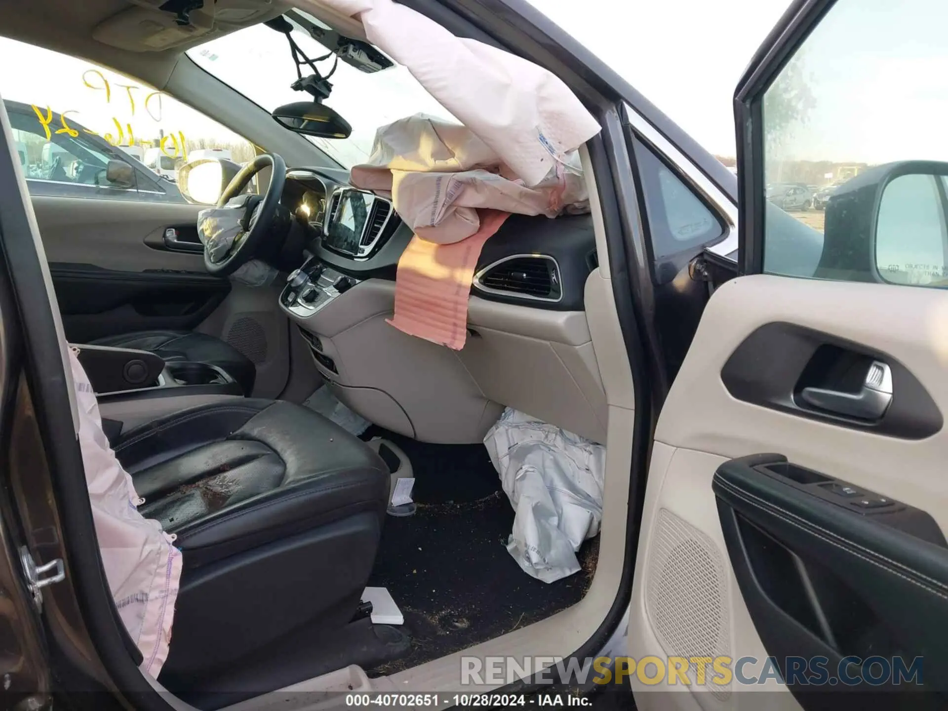 5 fotografías del automóvil dañado 2C4RC1BG3NR106566 CHRYSLER PACIFICA 2022