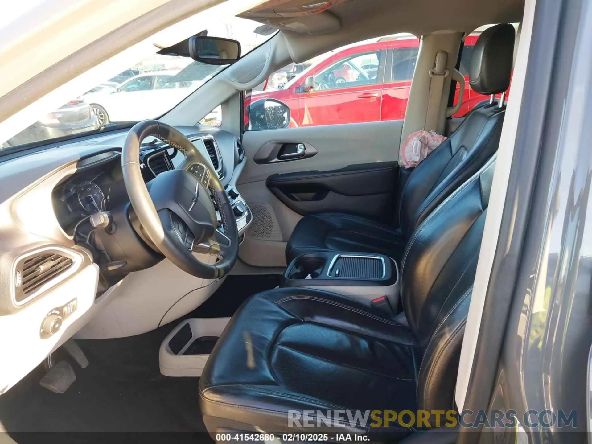 5 fotografías del automóvil dañado 2C4RC1BG3NR117213 CHRYSLER PACIFICA 2022