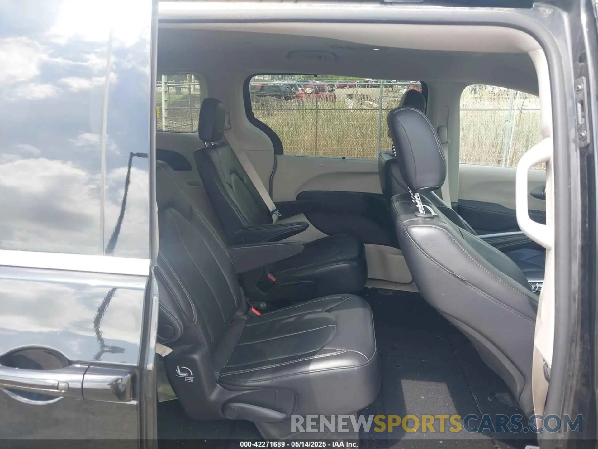 8 fotografías del automóvil dañado 2C4RC1BG3NR146081 CHRYSLER PACIFICA 2022