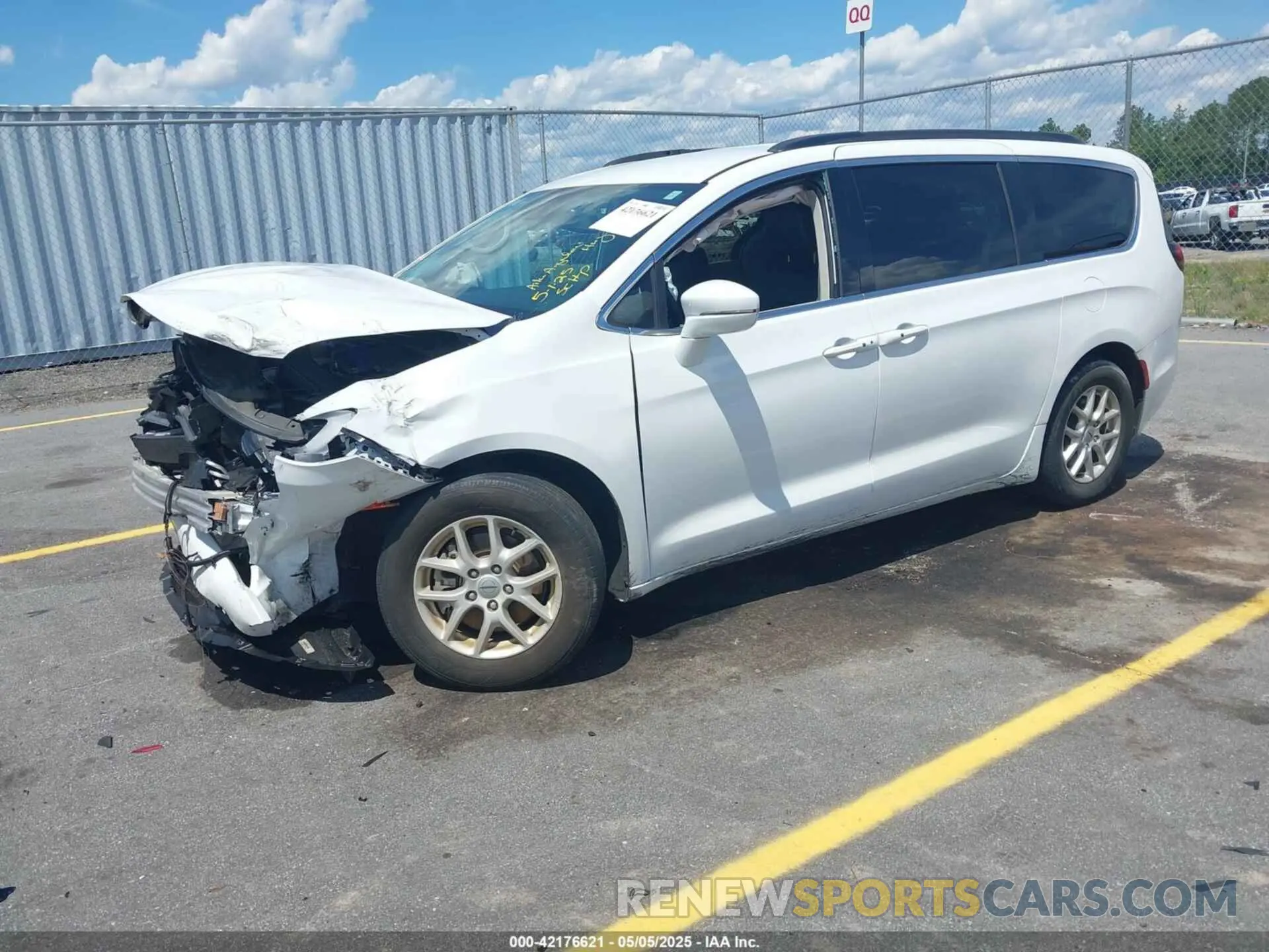 2 fotografías del automóvil dañado 2C4RC1BG3NR150471 CHRYSLER PACIFICA 2022