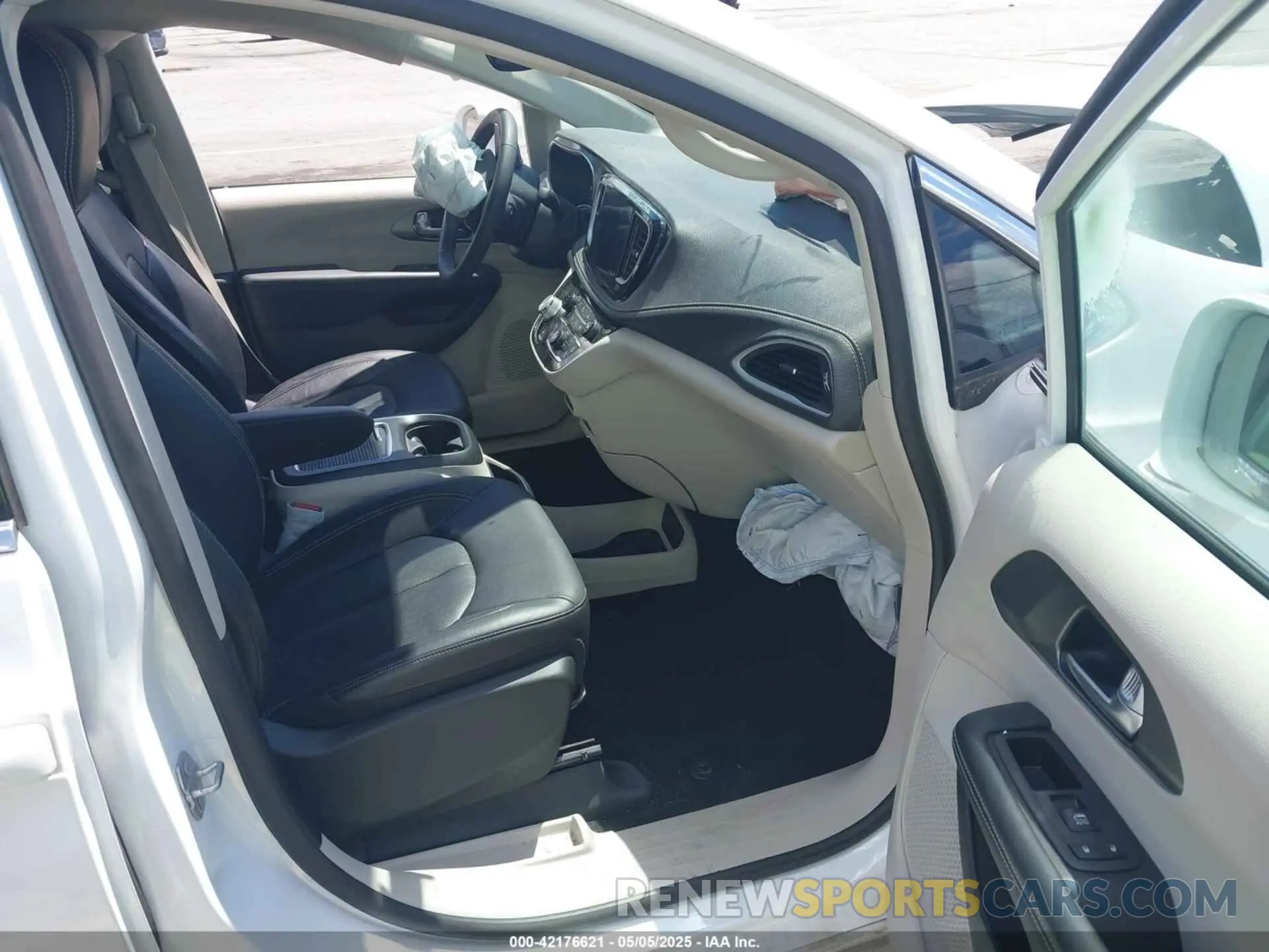 5 fotografías del automóvil dañado 2C4RC1BG3NR150471 CHRYSLER PACIFICA 2022