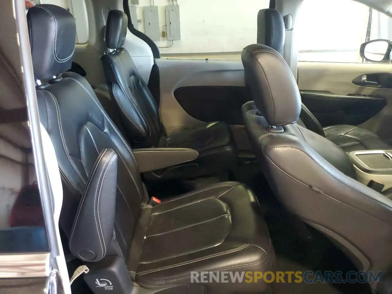 11 fotografías del automóvil dañado 2C4RC1BG3NR190212 CHRYSLER PACIFICA 2022