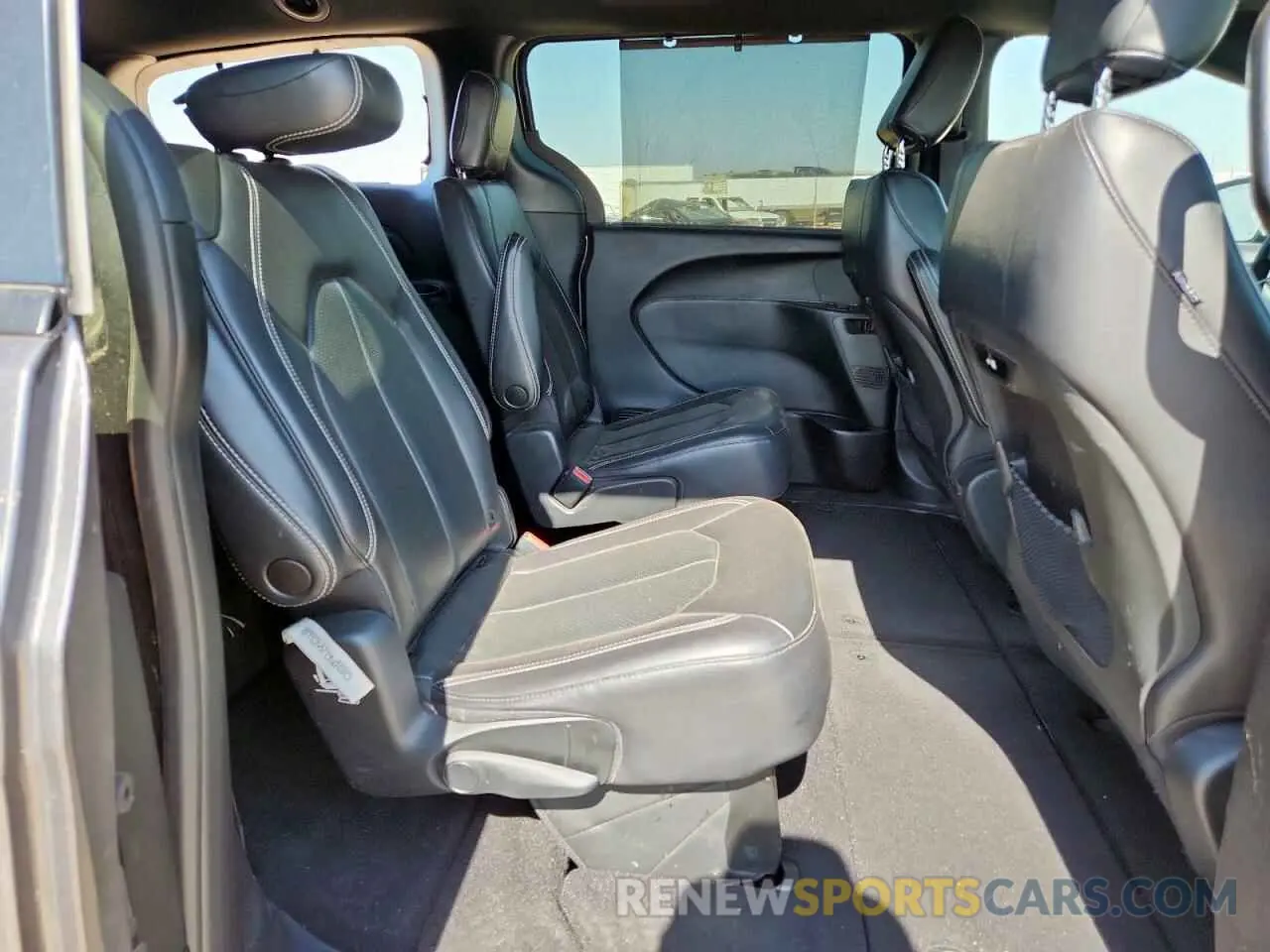 11 fotografías del automóvil dañado 2C4RC1BG3NR225735 CHRYSLER PACIFICA 2022