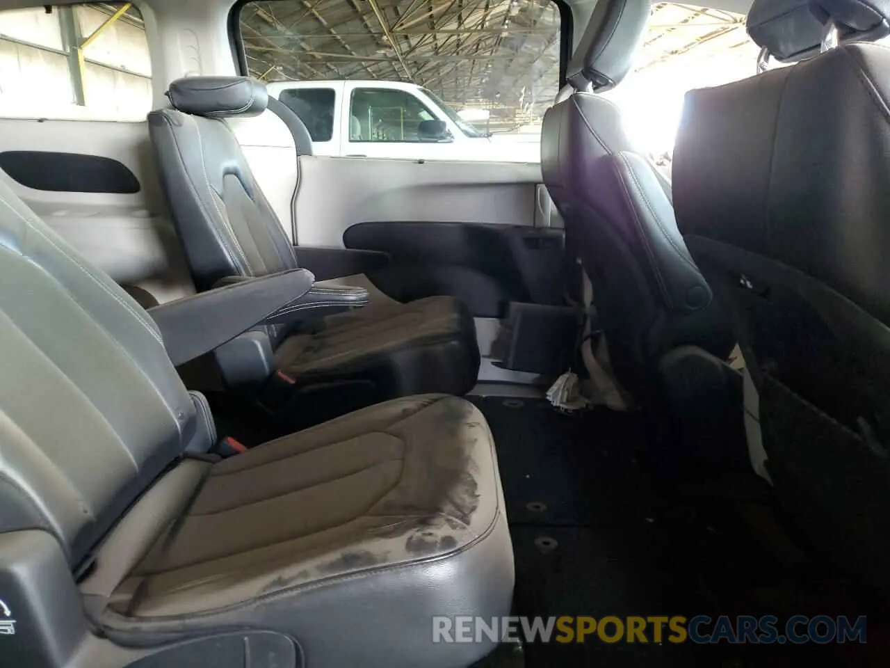 11 fotografías del automóvil dañado 2C4RC1BG4NR109539 CHRYSLER PACIFICA 2022