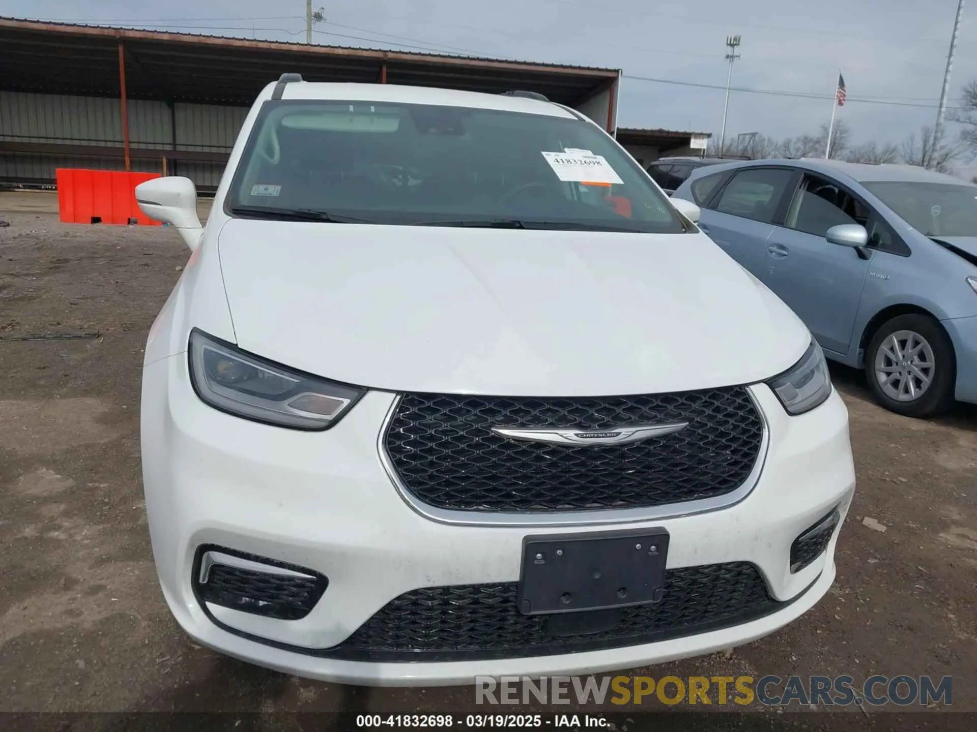 12 fotografías del automóvil dañado 2C4RC1BG4NR188100 CHRYSLER PACIFICA 2022