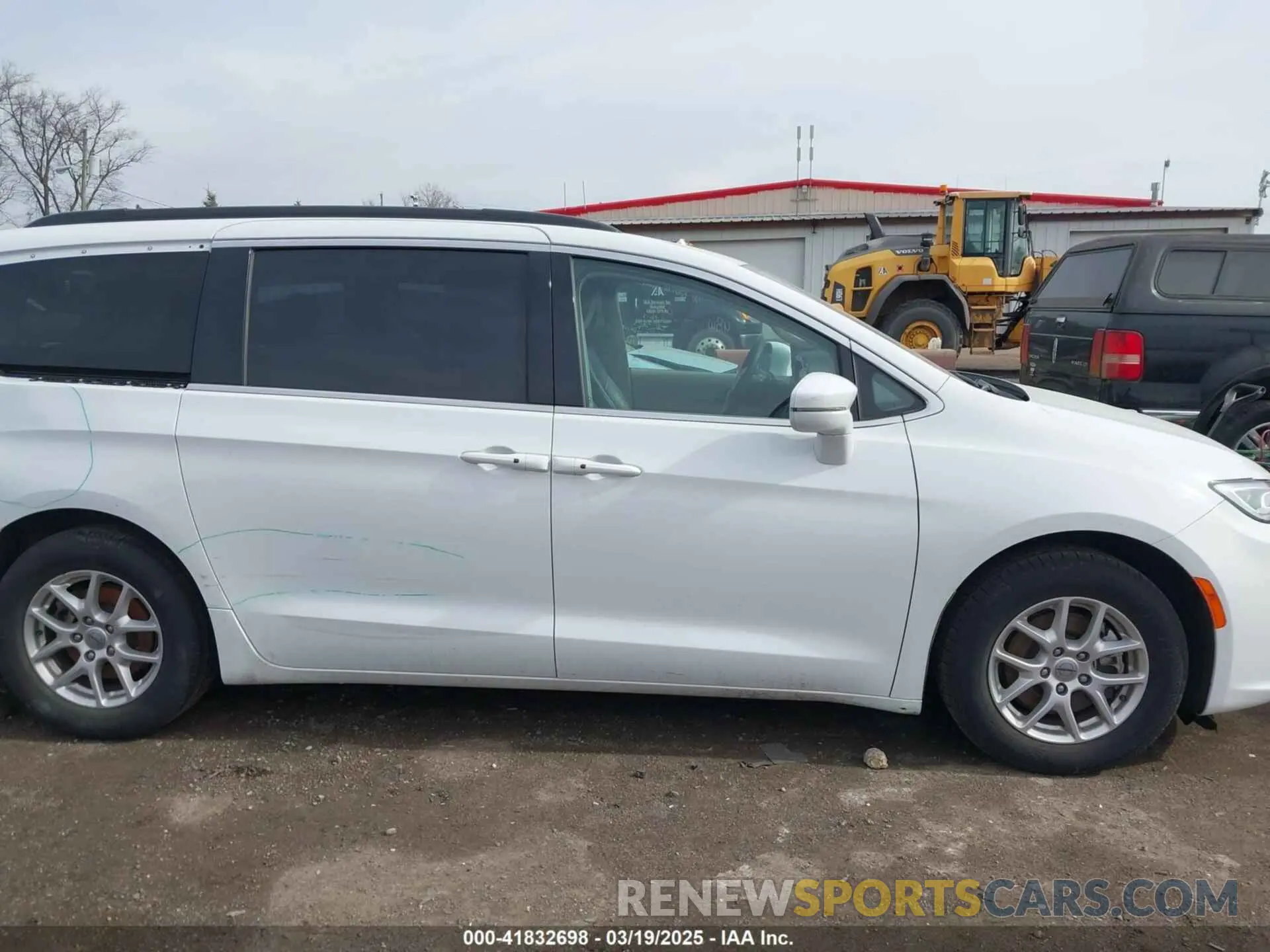 13 fotografías del automóvil dañado 2C4RC1BG4NR188100 CHRYSLER PACIFICA 2022