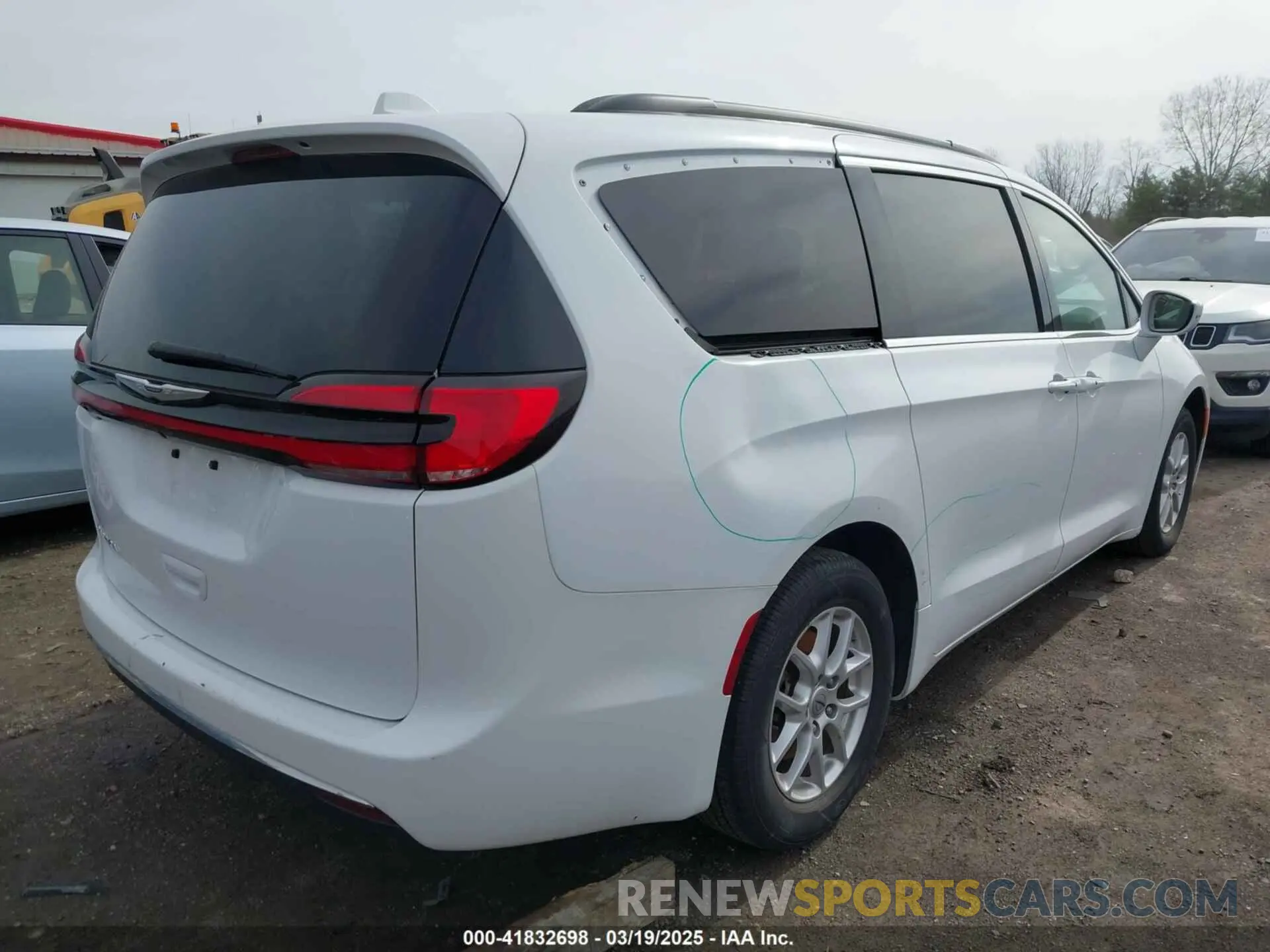 4 fotografías del automóvil dañado 2C4RC1BG4NR188100 CHRYSLER PACIFICA 2022