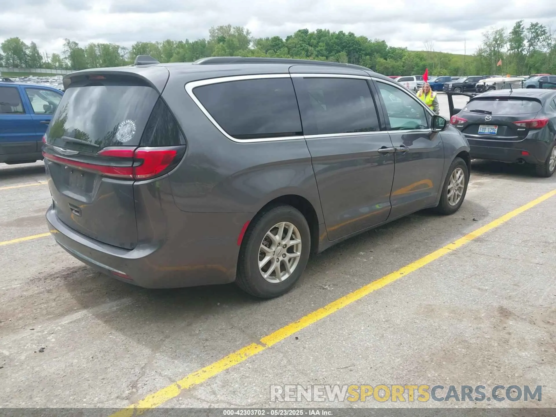 4 fotografías del automóvil dañado 2C4RC1BG5NR142176 CHRYSLER PACIFICA 2022