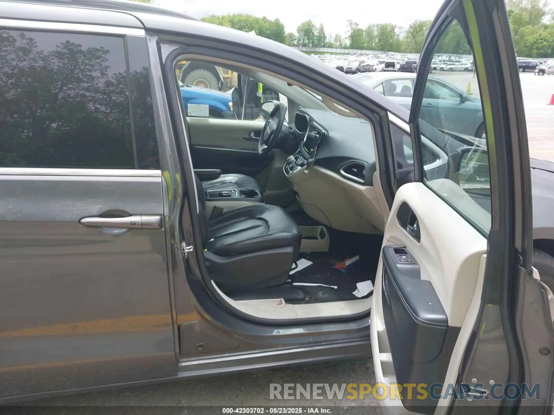 5 fotografías del automóvil dañado 2C4RC1BG5NR142176 CHRYSLER PACIFICA 2022