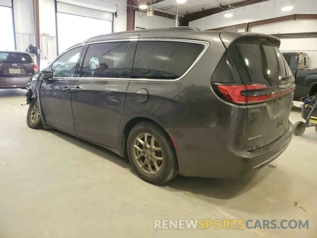 2 fotografías del automóvil dañado 2C4RC1BG6NR106402 CHRYSLER PACIFICA 2022