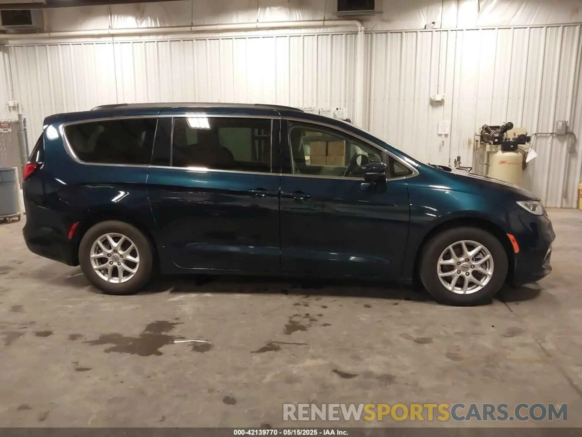 13 fotografías del automóvil dañado 2C4RC1BG6NR124723 CHRYSLER PACIFICA 2022