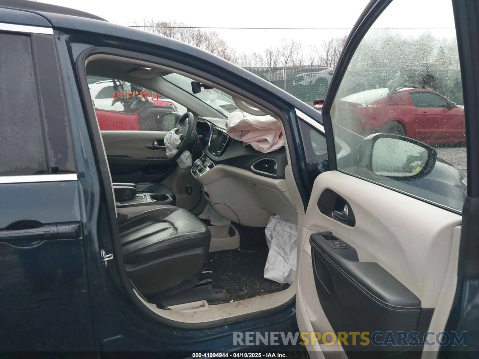 5 fotografías del automóvil dañado 2C4RC1BG6NR128514 CHRYSLER PACIFICA 2022