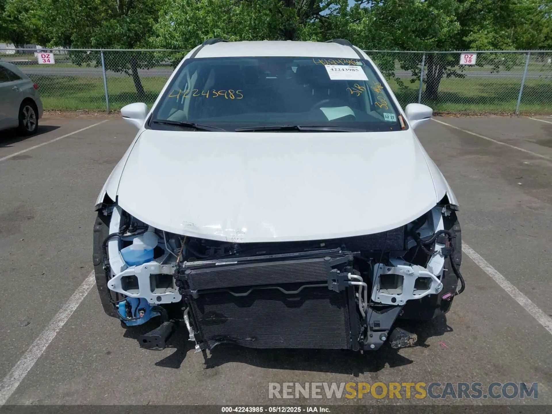 12 fotografías del automóvil dañado 2C4RC1BG6NR220366 CHRYSLER PACIFICA 2022