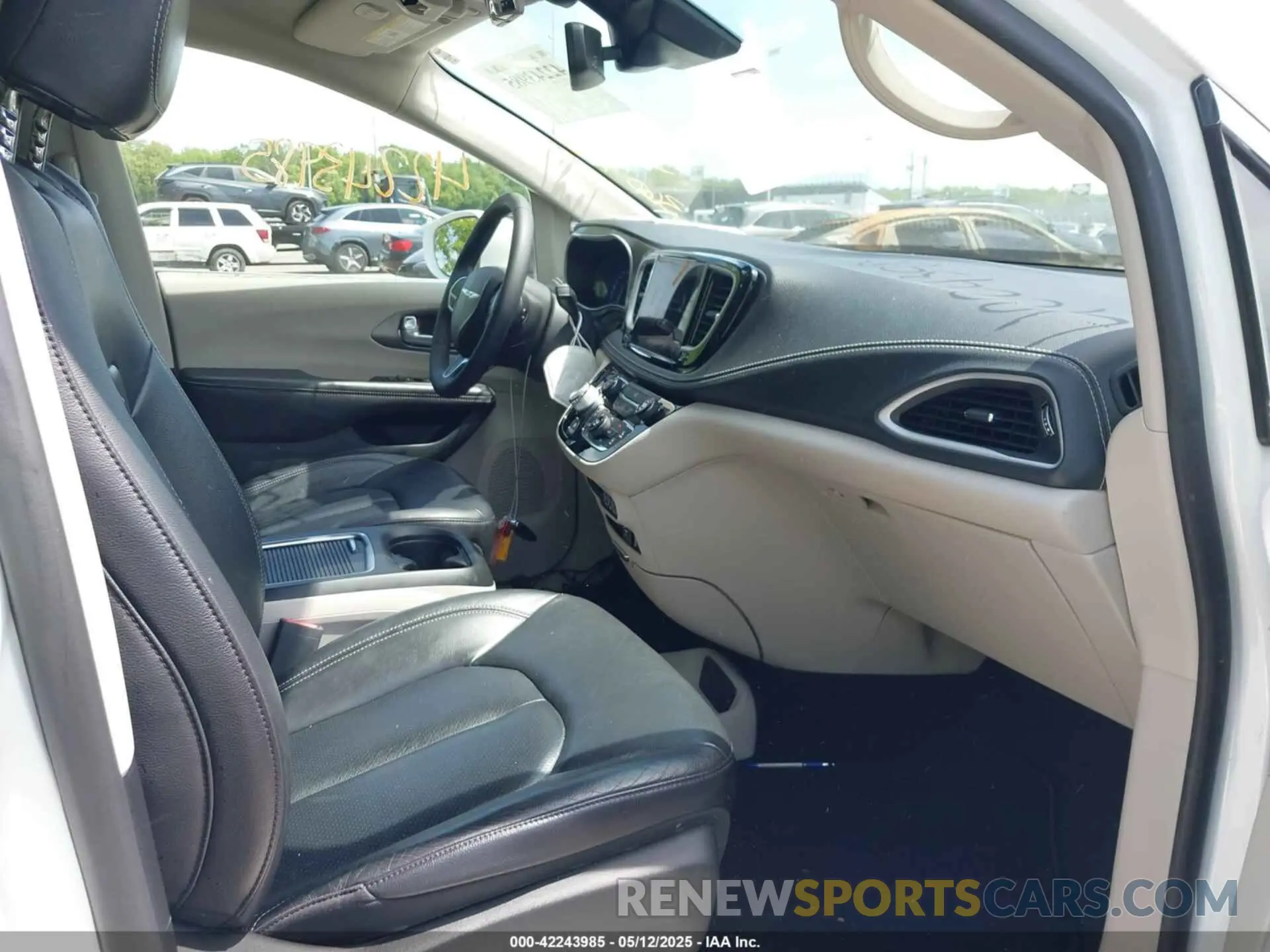 5 fotografías del automóvil dañado 2C4RC1BG6NR220366 CHRYSLER PACIFICA 2022