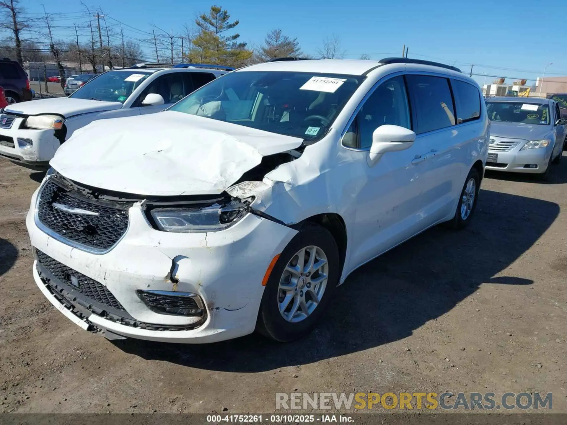 2 fotografías del automóvil dañado 2C4RC1BG7NR178063 CHRYSLER PACIFICA 2022