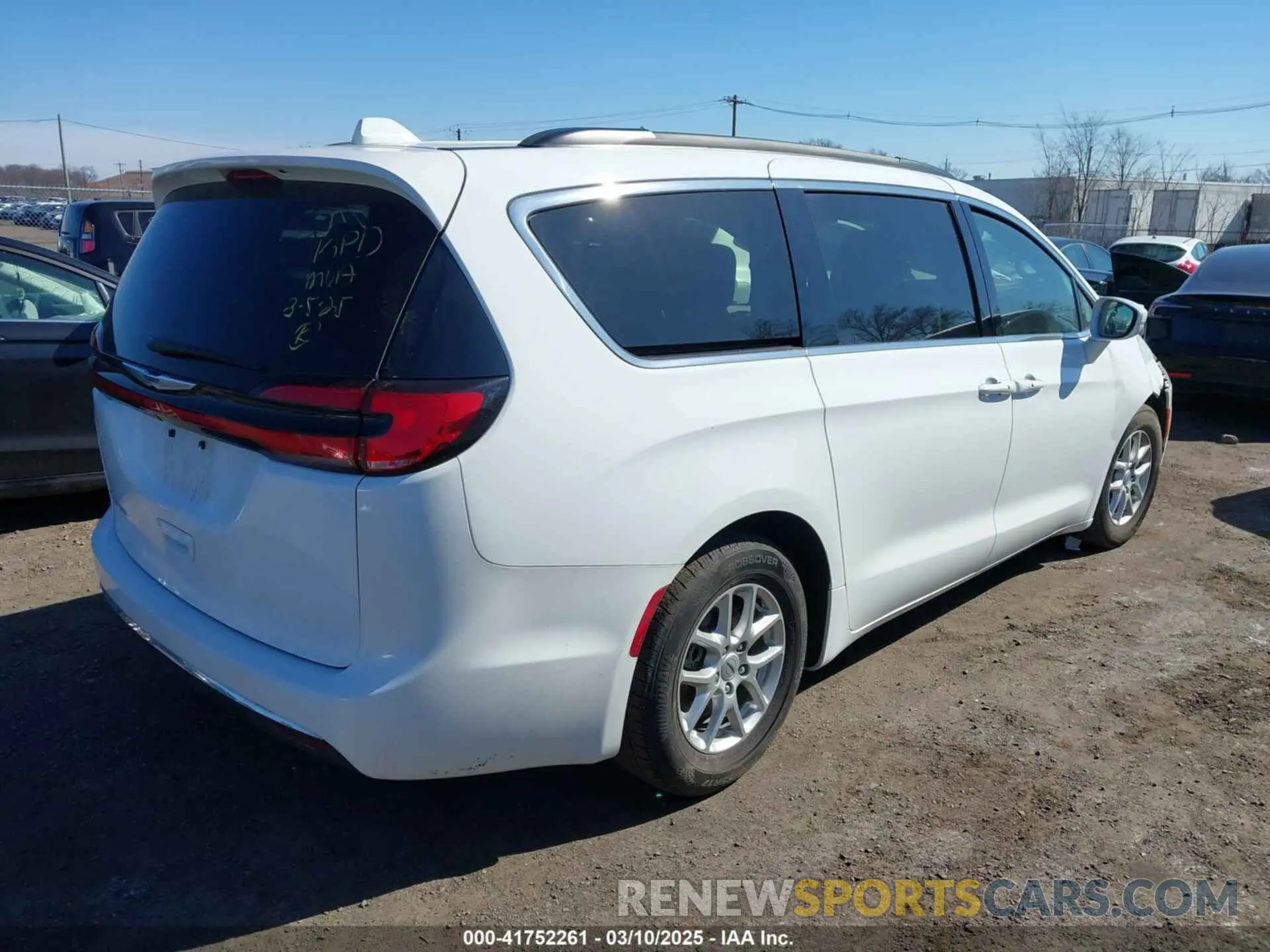 4 fotografías del automóvil dañado 2C4RC1BG7NR178063 CHRYSLER PACIFICA 2022