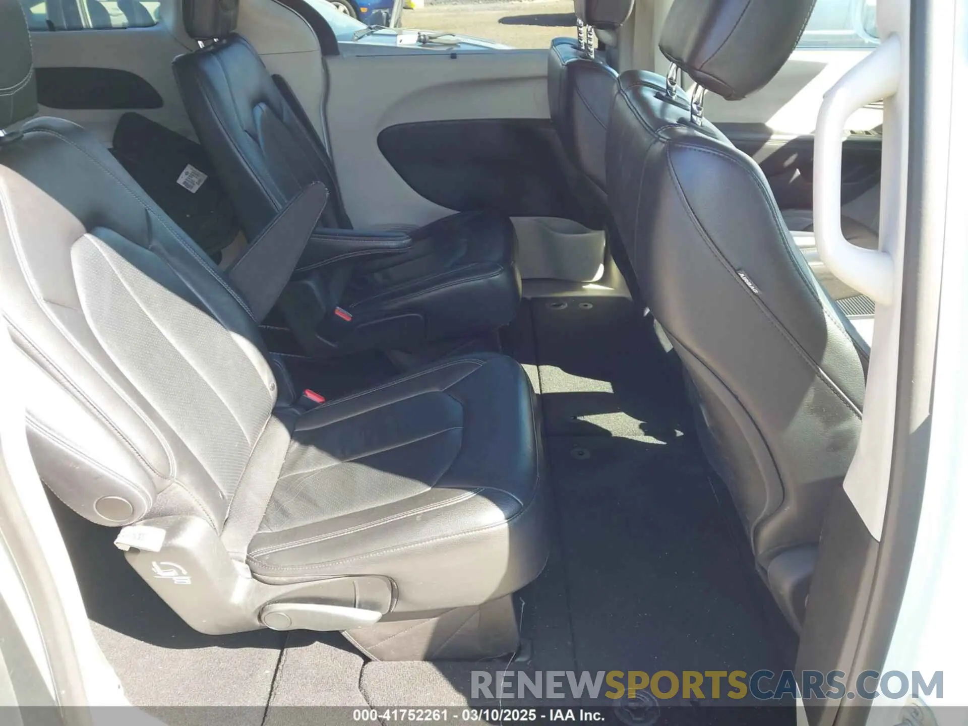 8 fotografías del automóvil dañado 2C4RC1BG7NR178063 CHRYSLER PACIFICA 2022