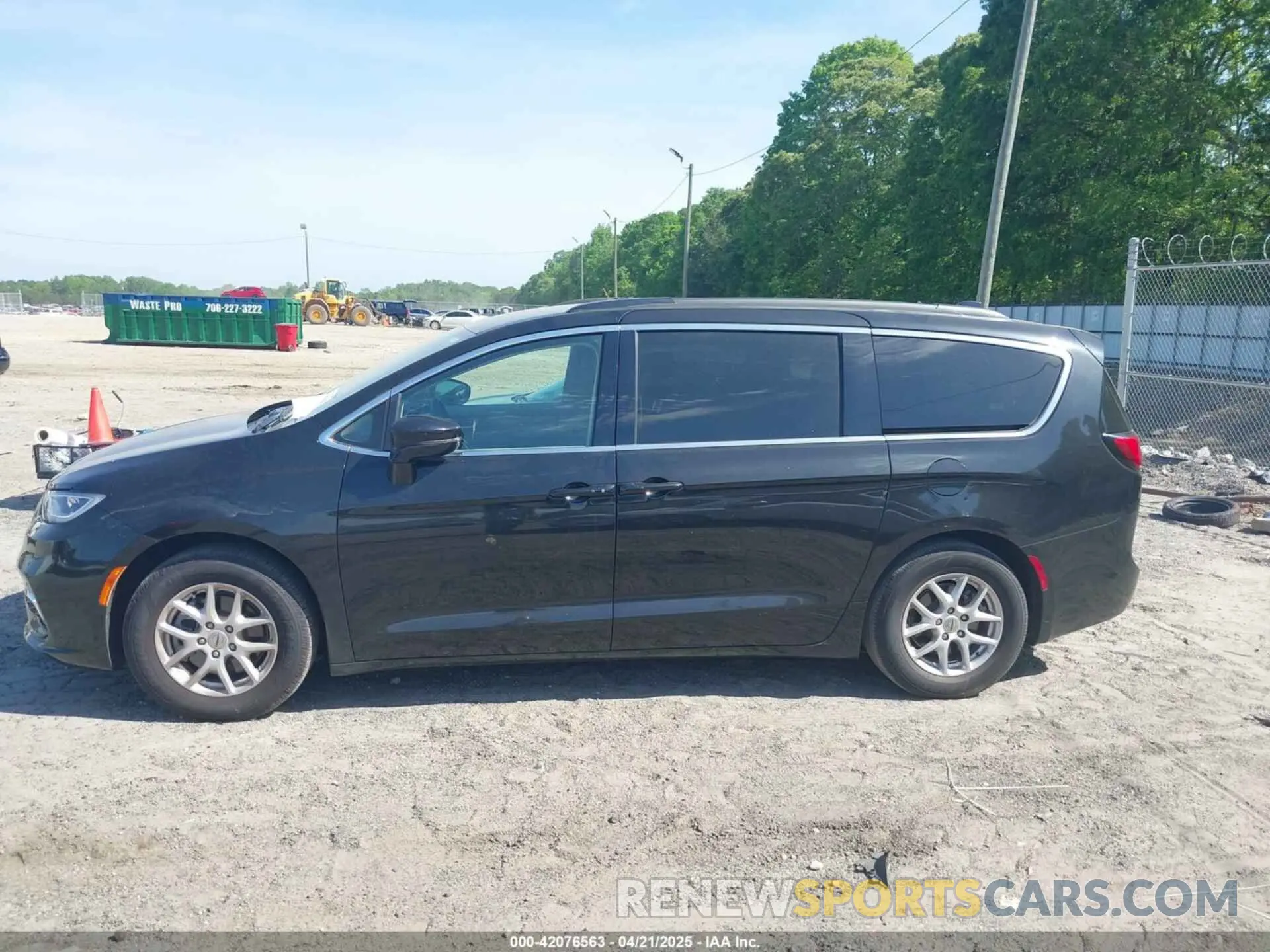 14 fotografías del automóvil dañado 2C4RC1BG8NR114016 CHRYSLER PACIFICA 2022