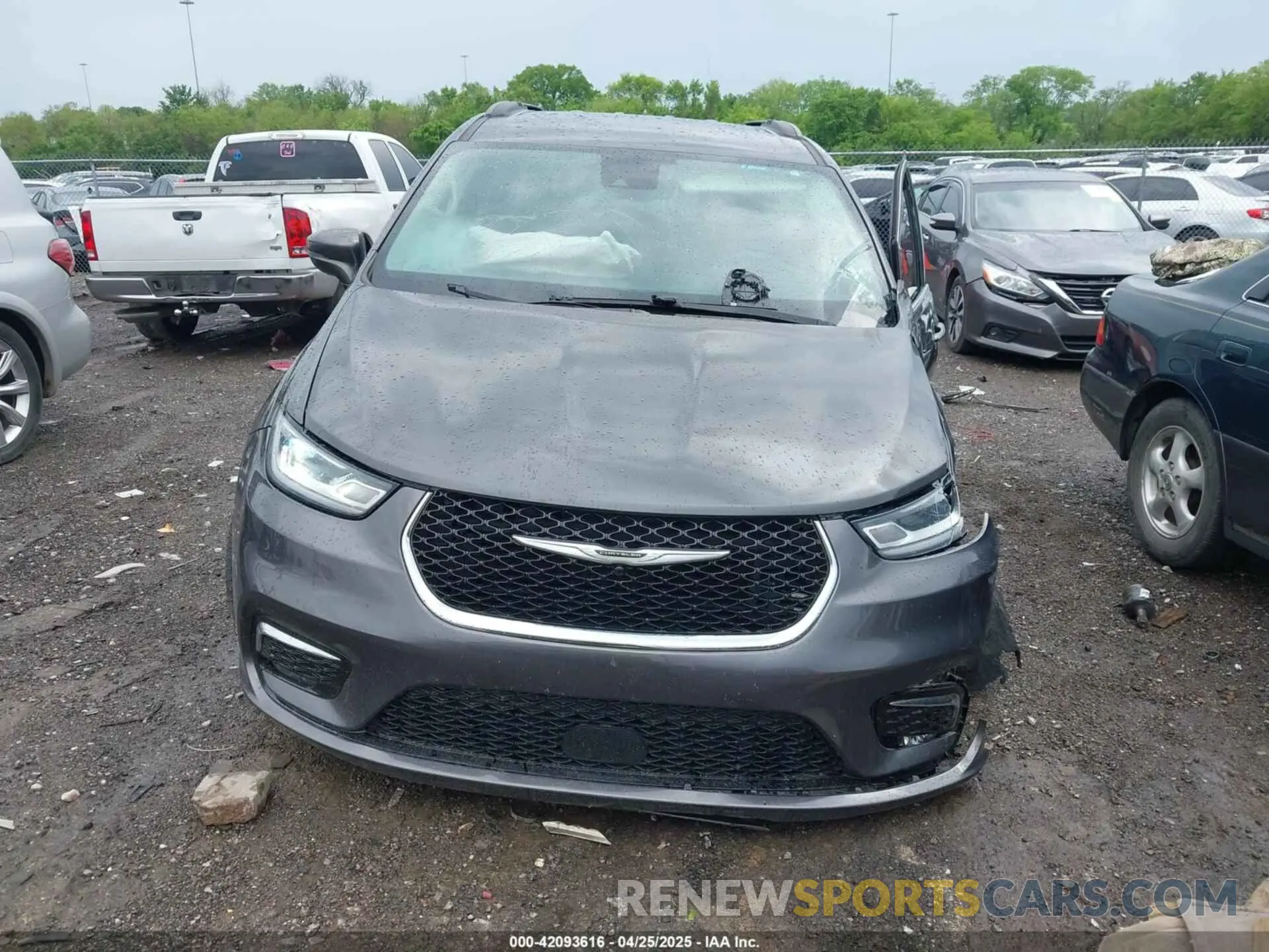 12 fotografías del automóvil dañado 2C4RC1BG8NR116770 CHRYSLER PACIFICA 2022