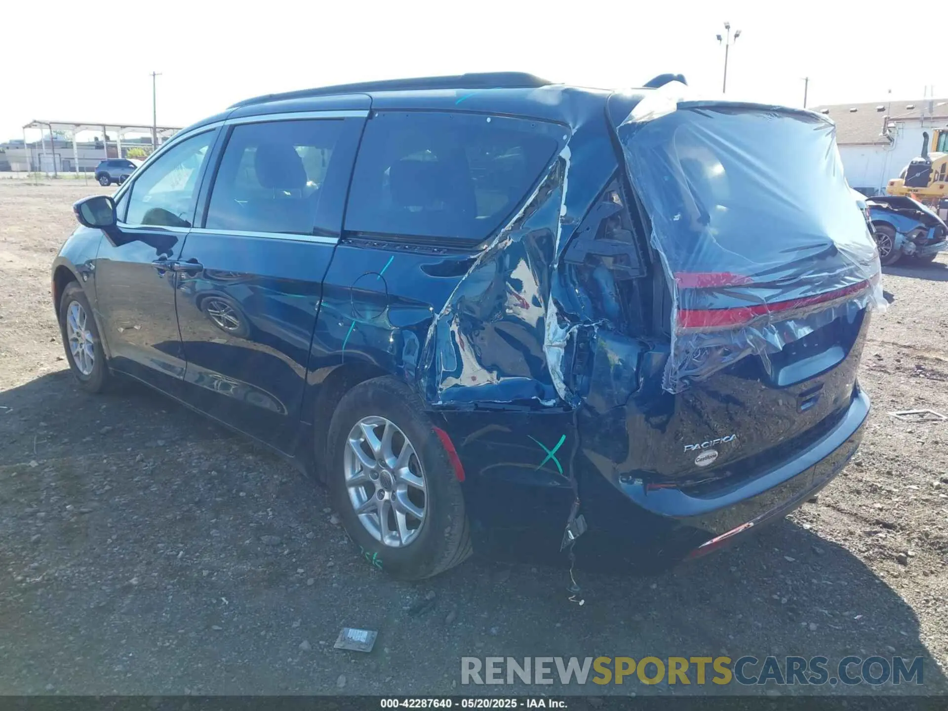 3 fotografías del automóvil dañado 2C4RC1BG8NR186558 CHRYSLER PACIFICA 2022
