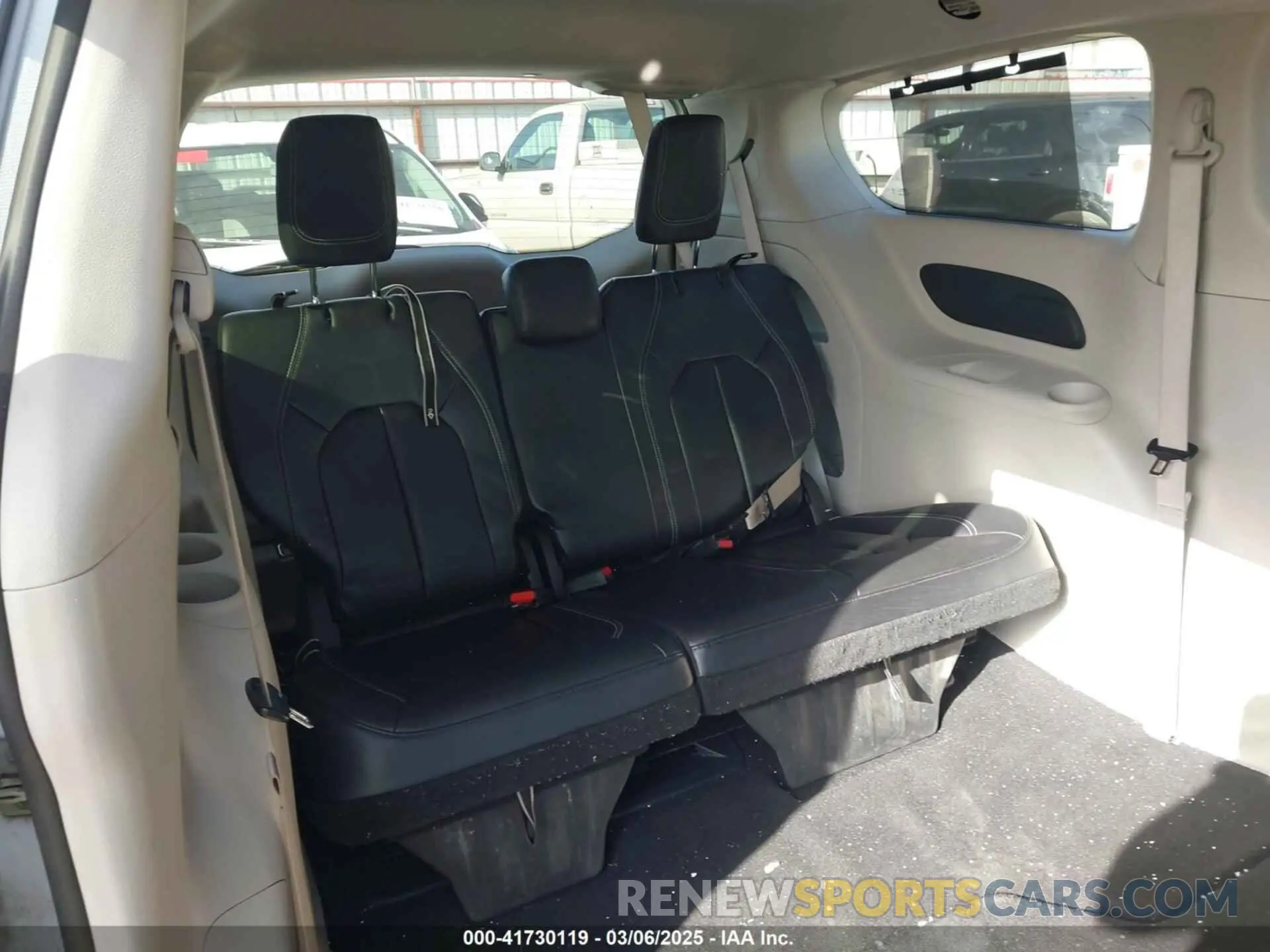 8 fotografías del automóvil dañado 2C4RC1BG8NR191131 CHRYSLER PACIFICA 2022