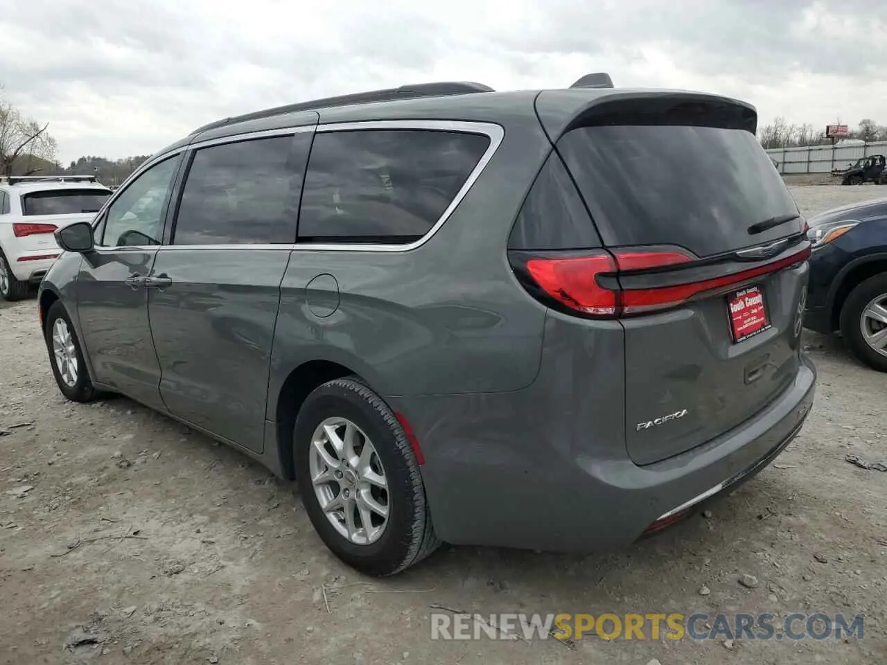 2 fotografías del automóvil dañado 2C4RC1BG9NR113943 CHRYSLER PACIFICA 2022