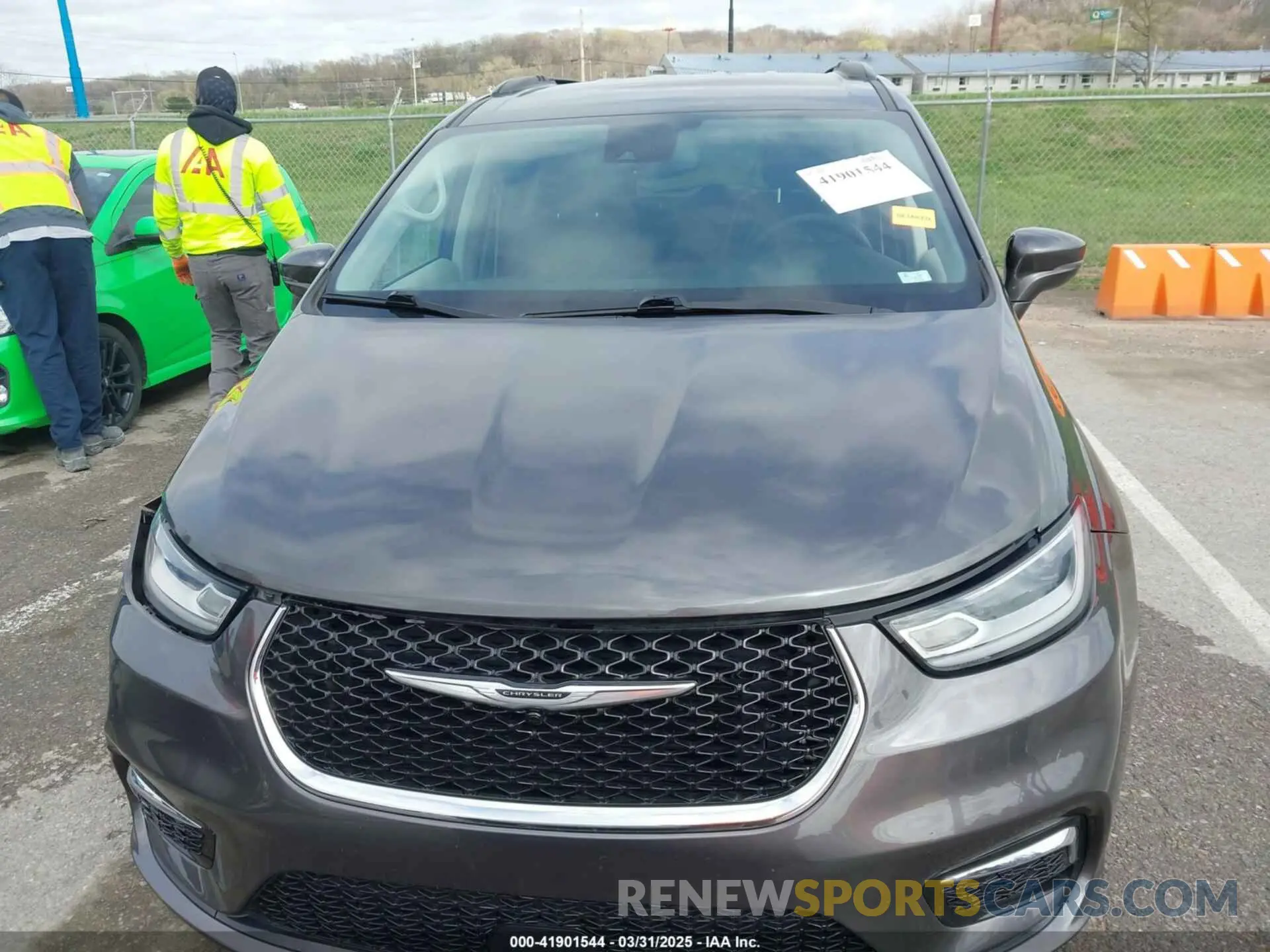 12 fotografías del automóvil dañado 2C4RC1BG9NR118107 CHRYSLER PACIFICA 2022