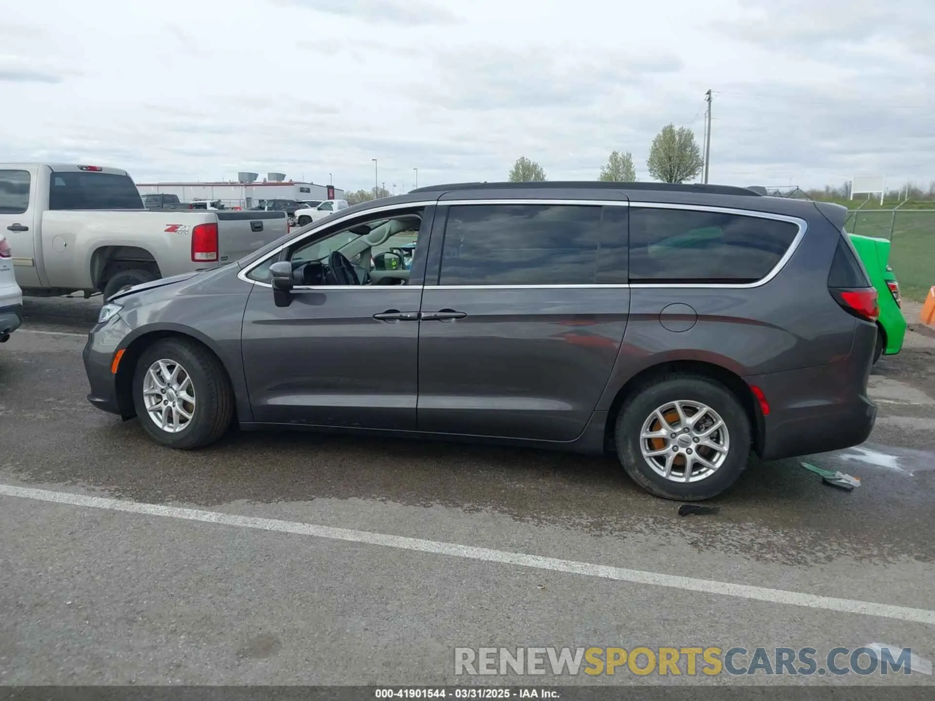 14 fotografías del automóvil dañado 2C4RC1BG9NR118107 CHRYSLER PACIFICA 2022