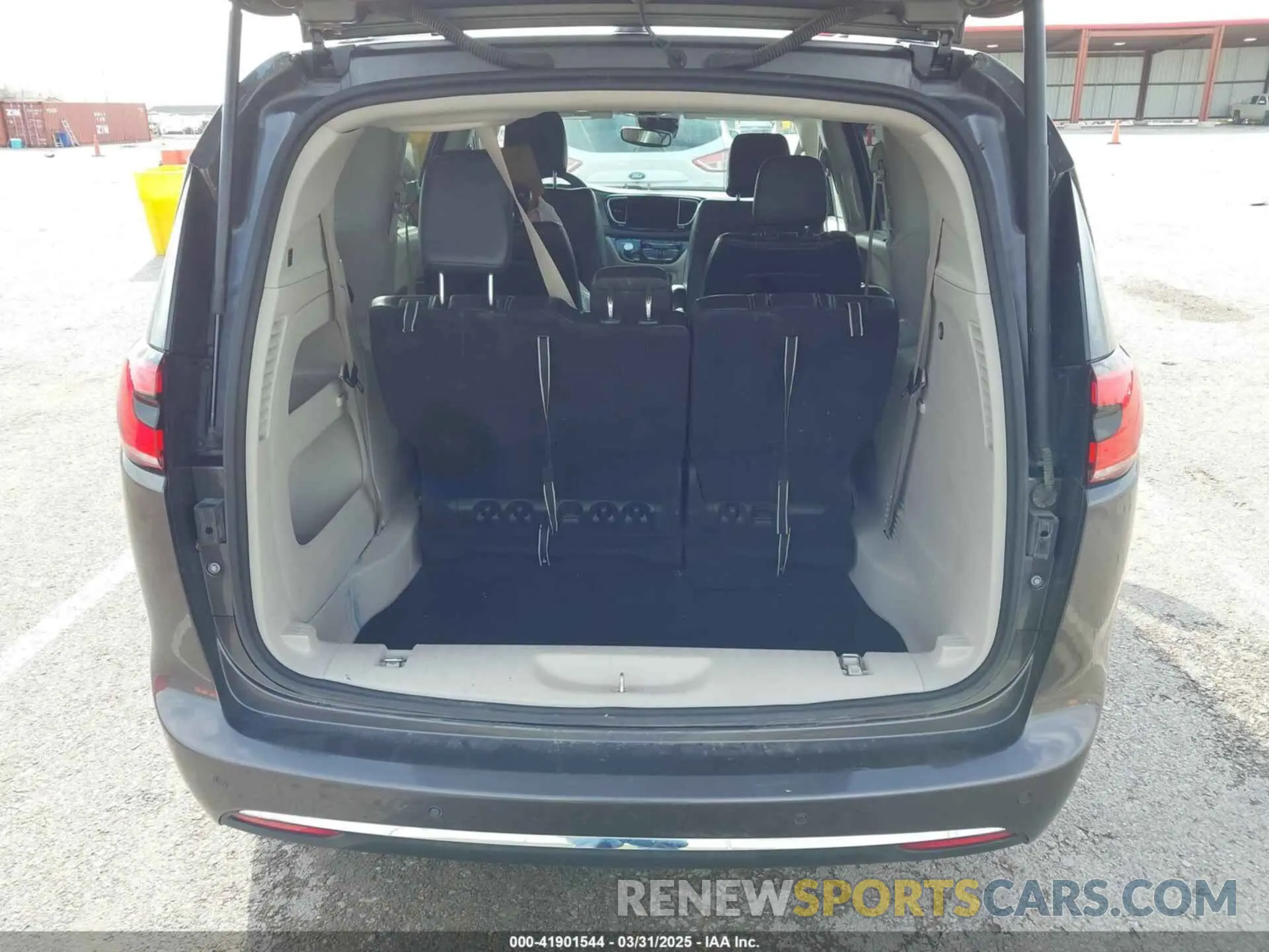 17 fotografías del automóvil dañado 2C4RC1BG9NR118107 CHRYSLER PACIFICA 2022