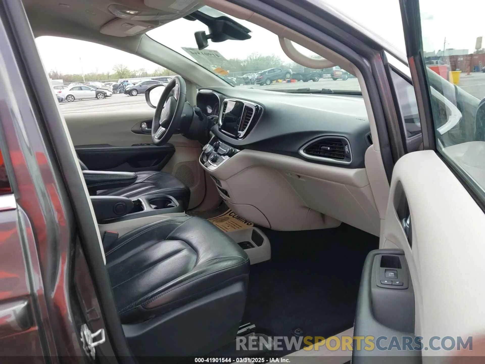 5 fotografías del automóvil dañado 2C4RC1BG9NR118107 CHRYSLER PACIFICA 2022