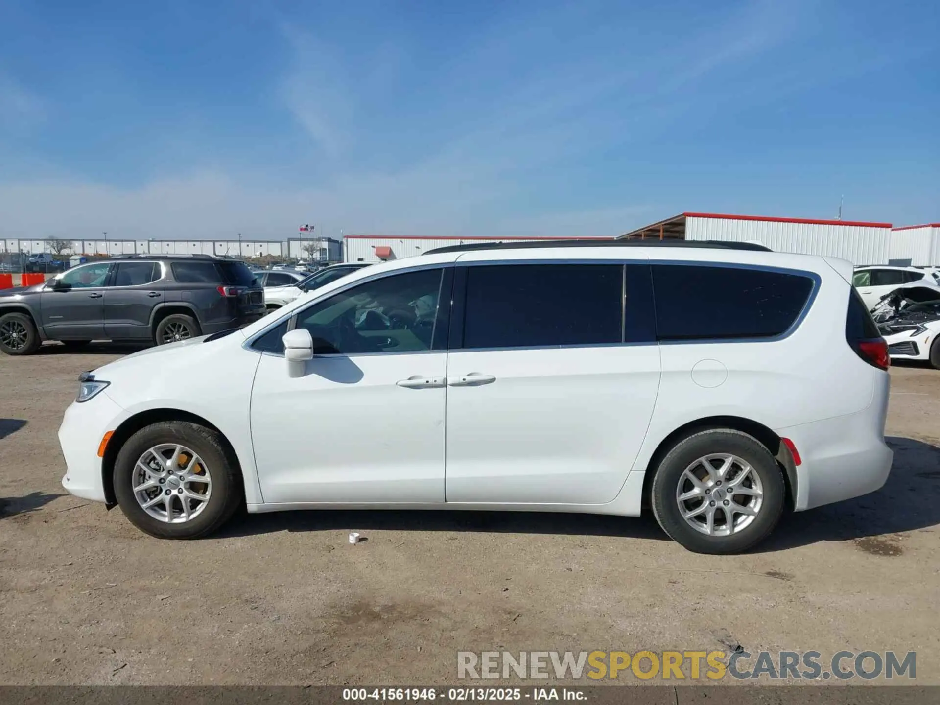 15 fotografías del automóvil dañado 2C4RC1BG9NR140561 CHRYSLER PACIFICA 2022