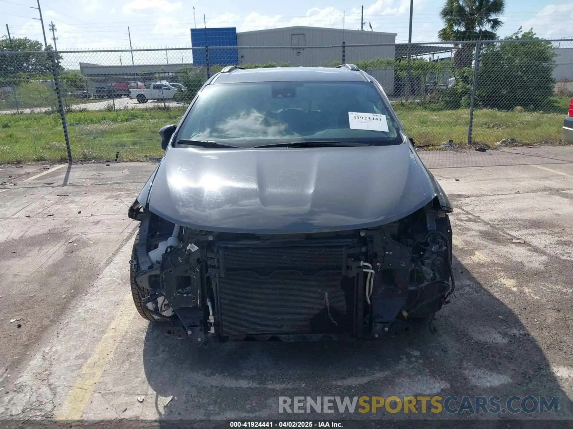 12 fotografías del automóvil dañado 2C4RC1BG9NR157831 CHRYSLER PACIFICA 2022