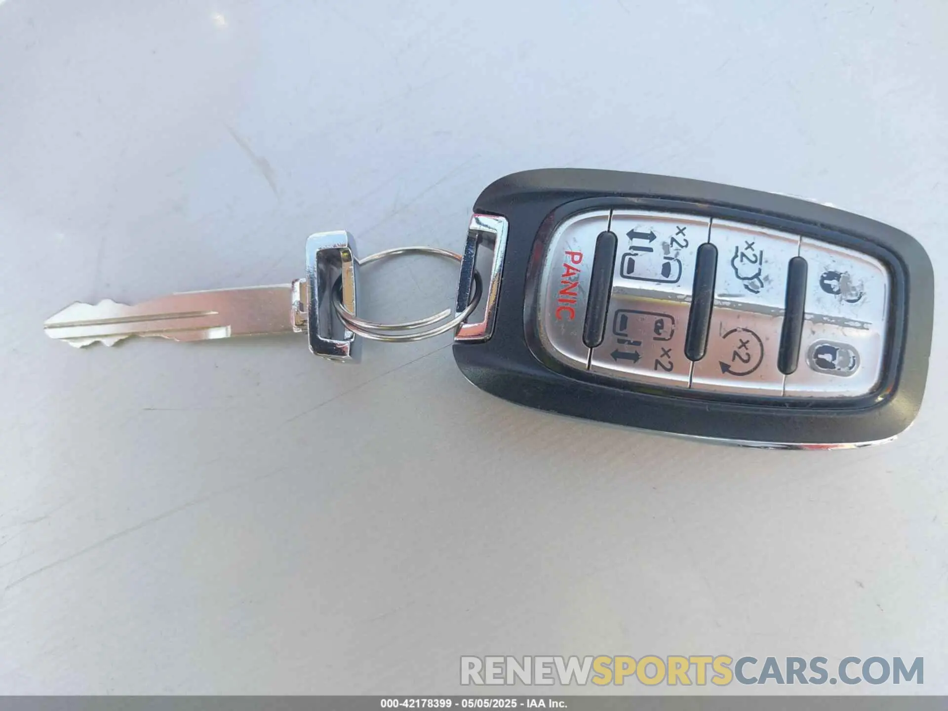 11 fotografías del automóvil dañado 2C4RC1BGXNR142495 CHRYSLER PACIFICA 2022