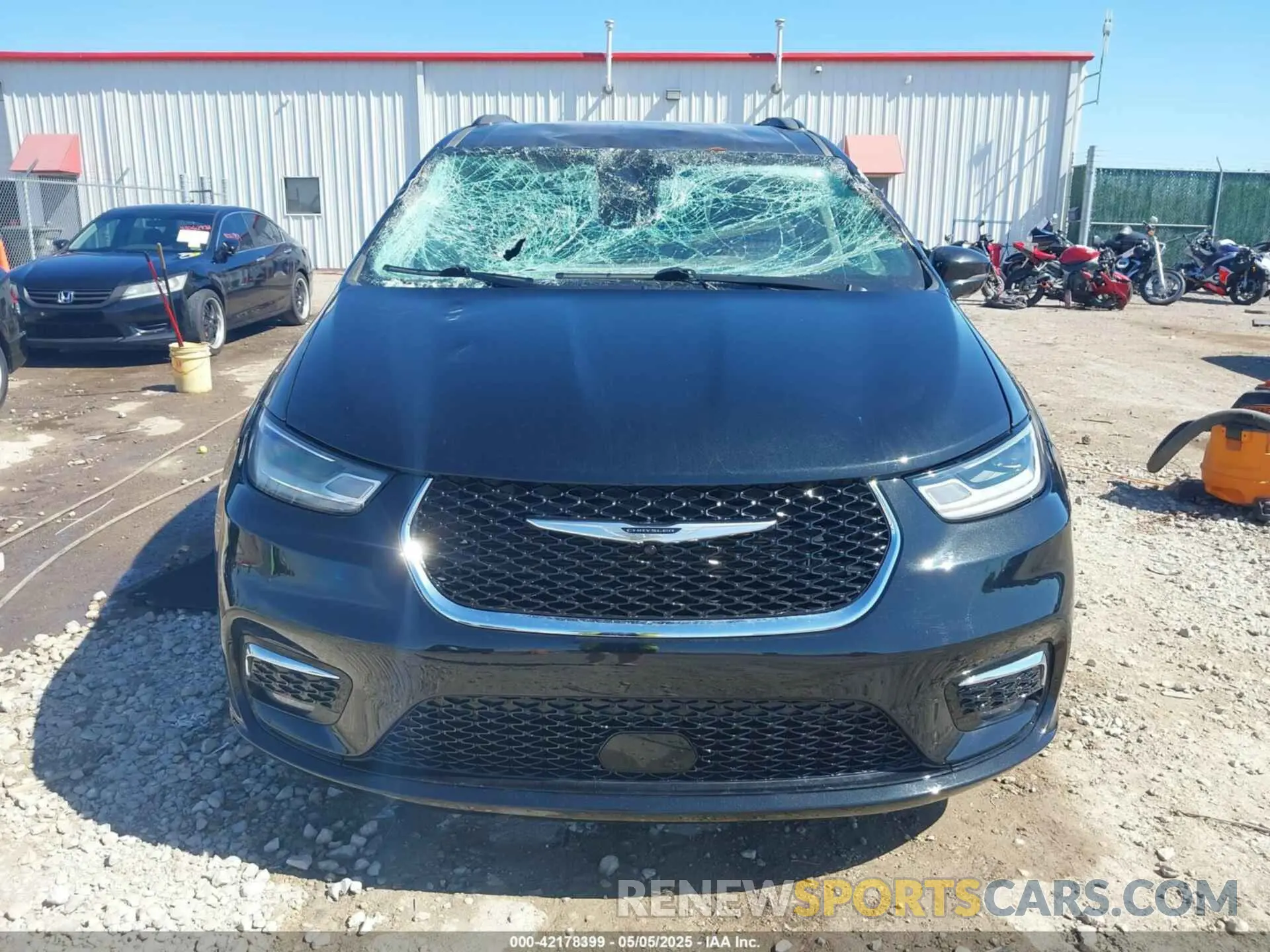 12 fotografías del automóvil dañado 2C4RC1BGXNR142495 CHRYSLER PACIFICA 2022